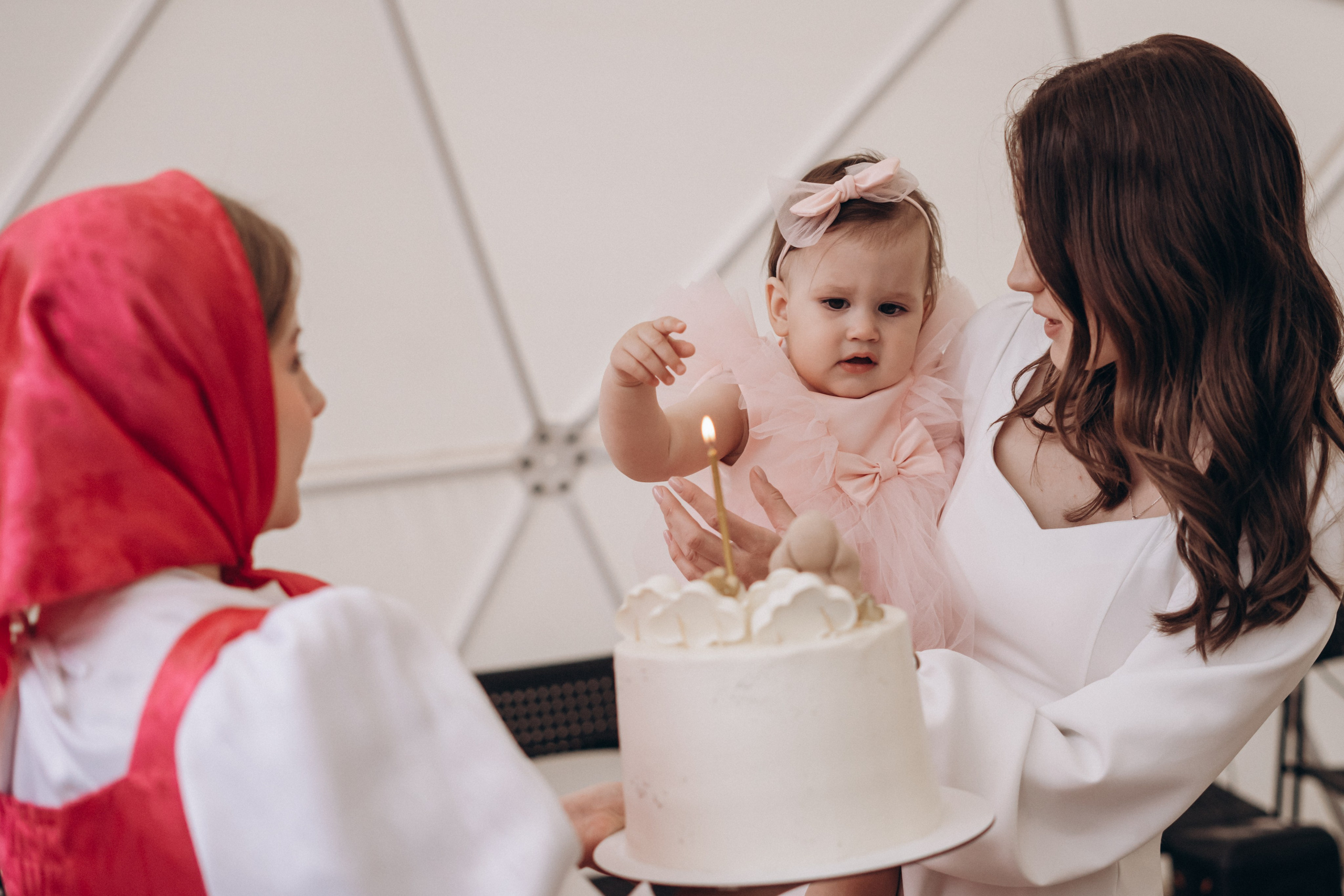 Саше 1 год. Семейный фотограф в Томске Зарина Азизбаева