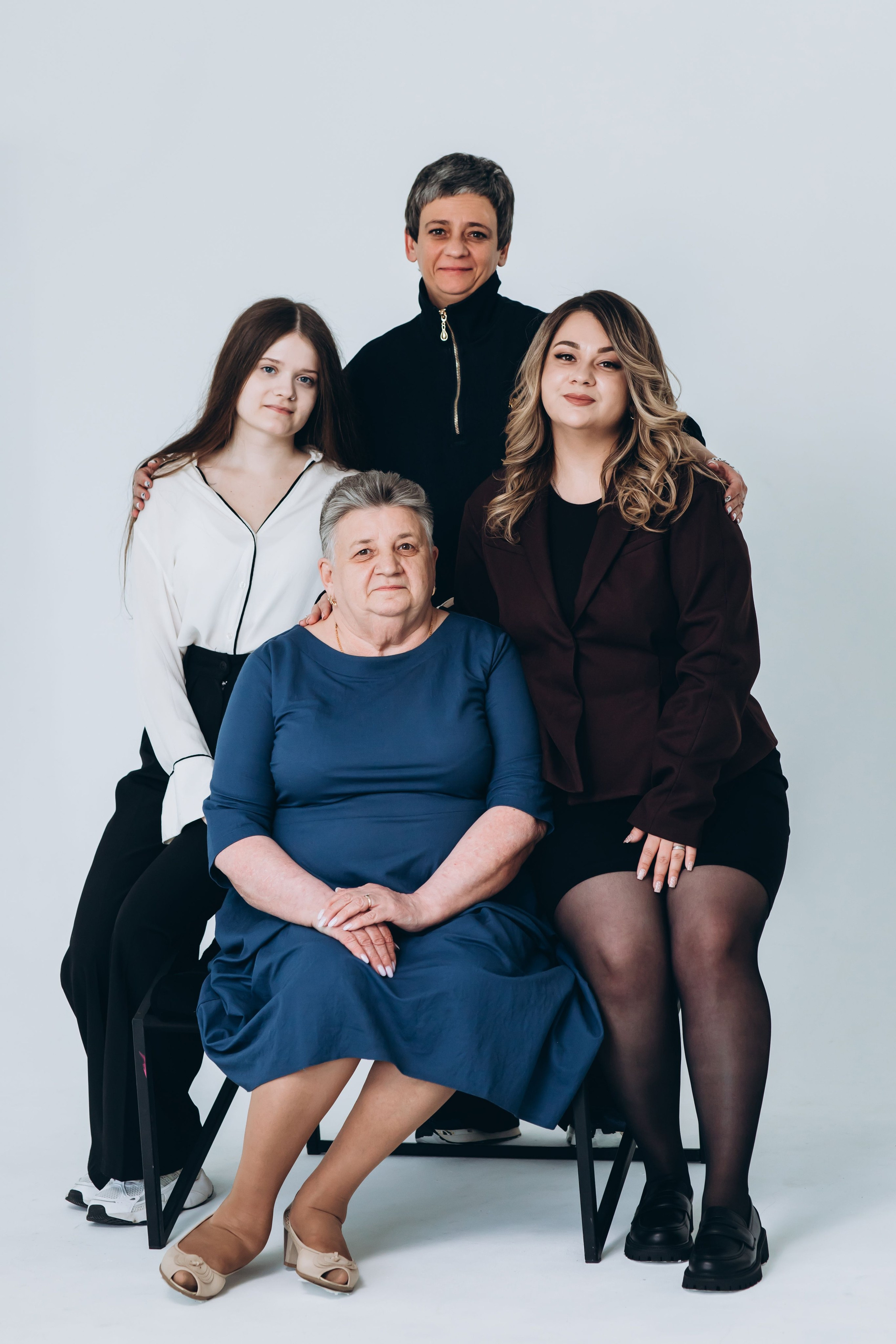 Бабушка и все самые родные рядом. Семейный фотограф Нижневартовск Тюмень Ефимова Ирина