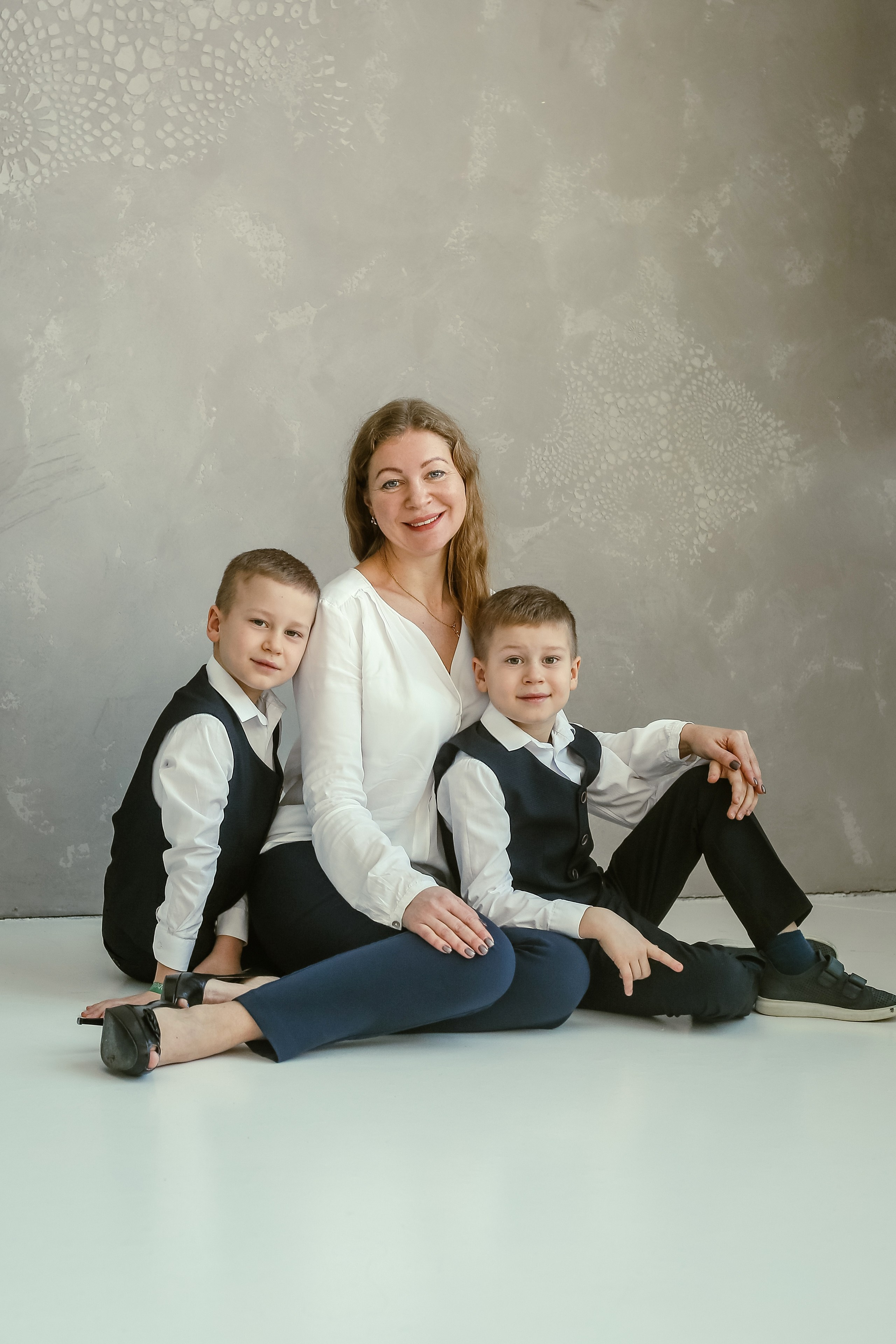 Аня с сыновьями. Фотограф Гавриленко Светлана