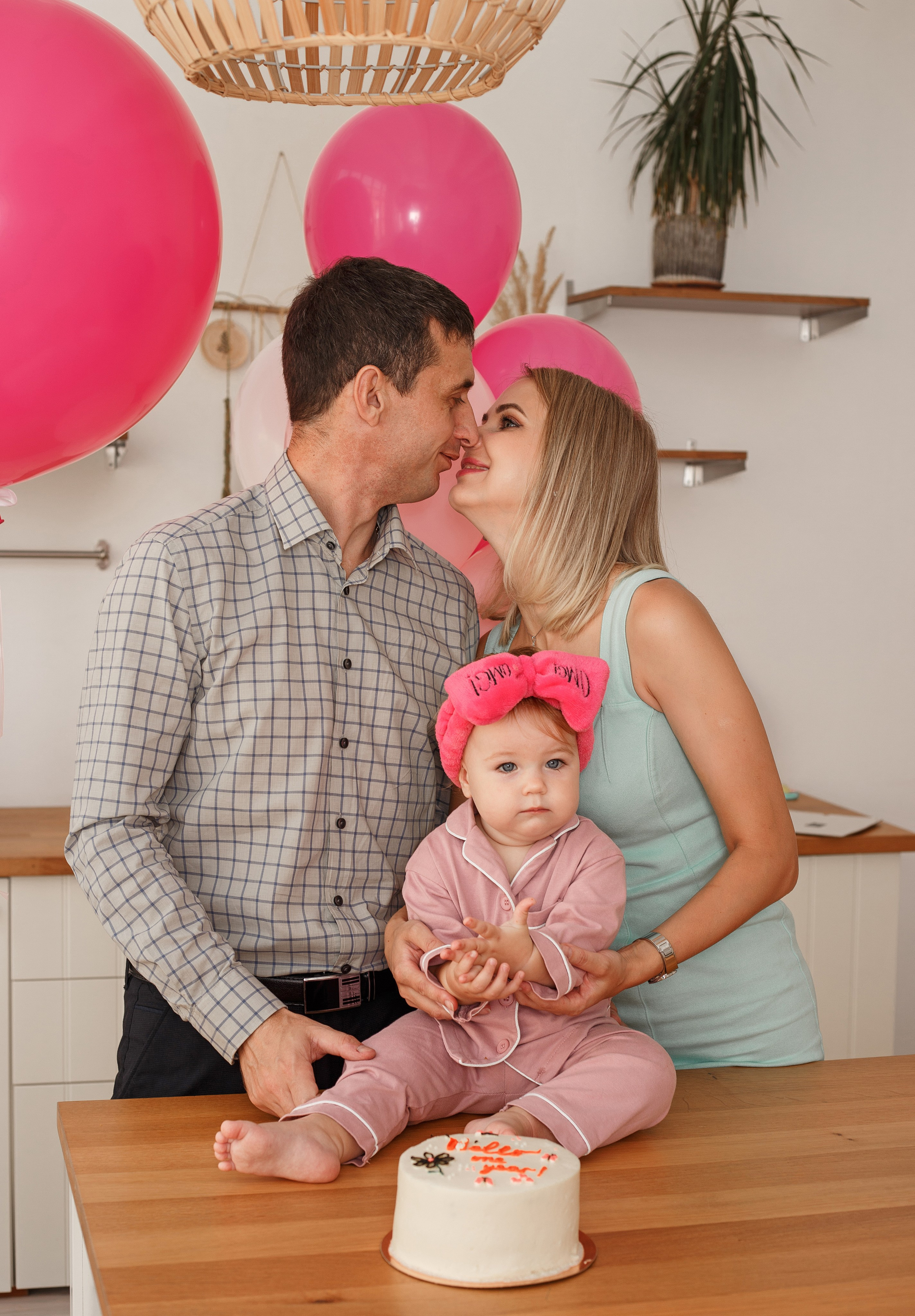 Семейная фотосессия в честь 1 годика. Свадебный и семейный фотограф Владивосток — Приморский край. Анастасия Щетинина
