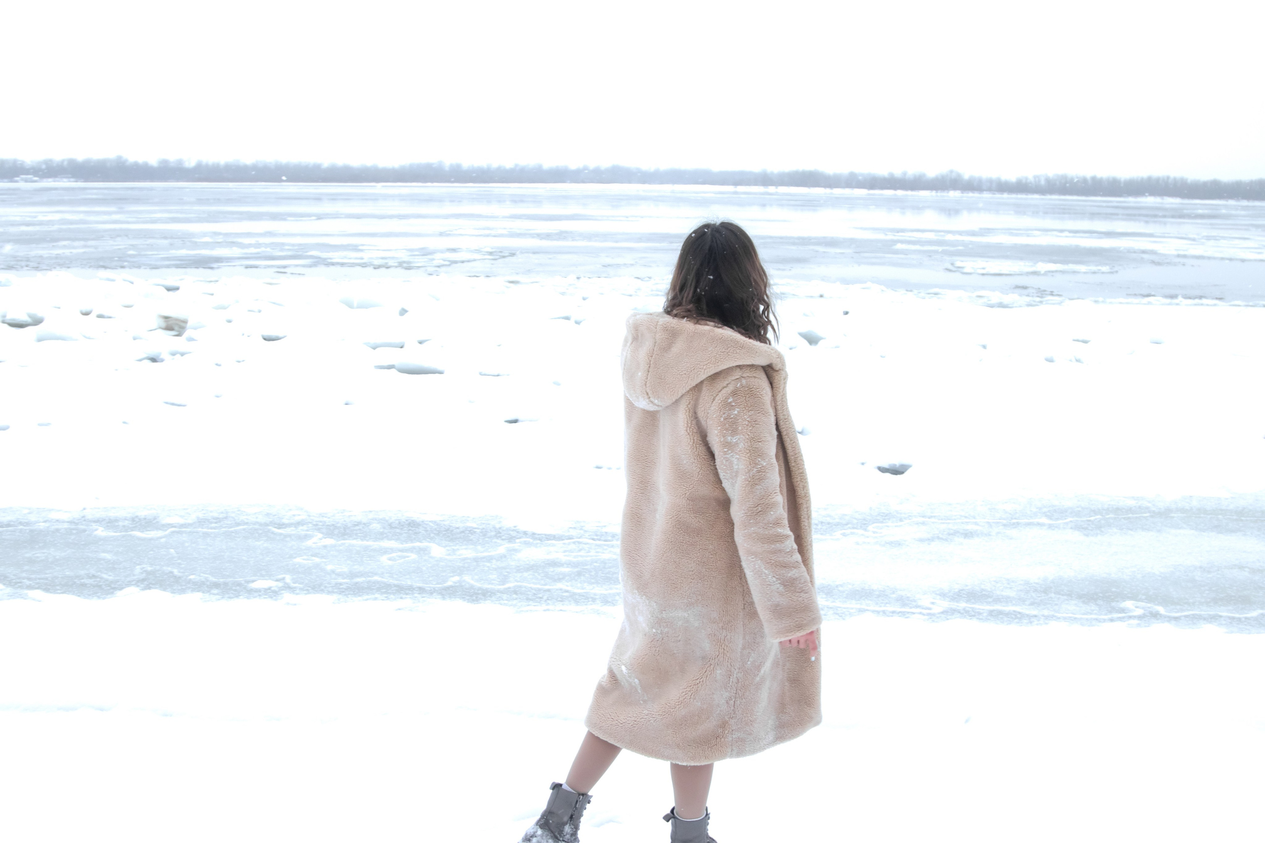 ЖЕНСКИЙ ПОРТРЕТ. K0T0F3Y