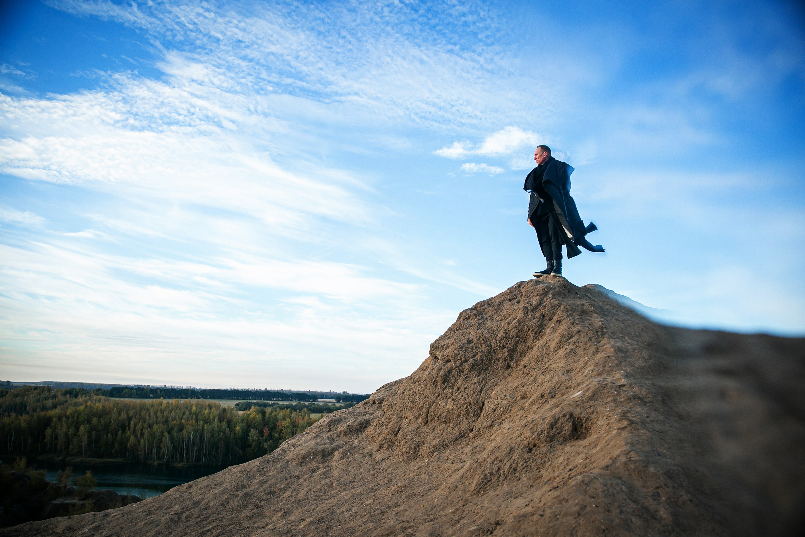 Editorial for multi-brand boutique «ЧОрная икра». АННА ВЕРСО / ANNA VERSO | Визуальный художник / Visual artist