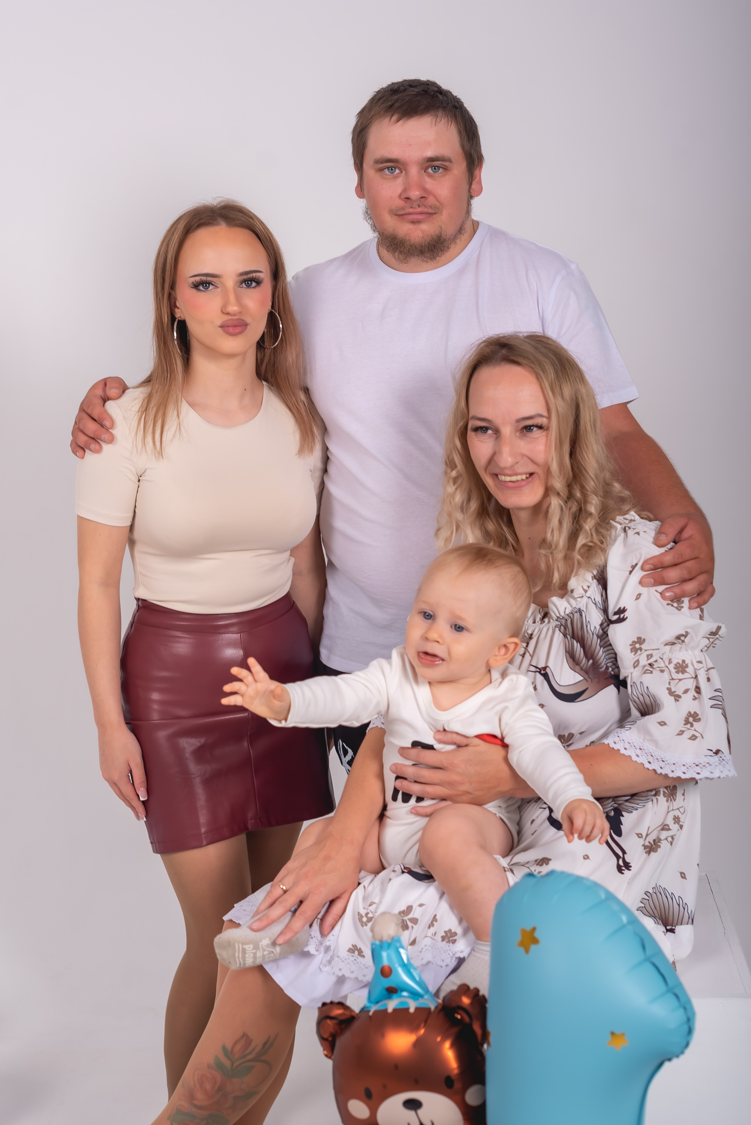 Семейная съемка на 1 годик. Фотограф Тула творческие фотосессии недорого Ольга Ромашина