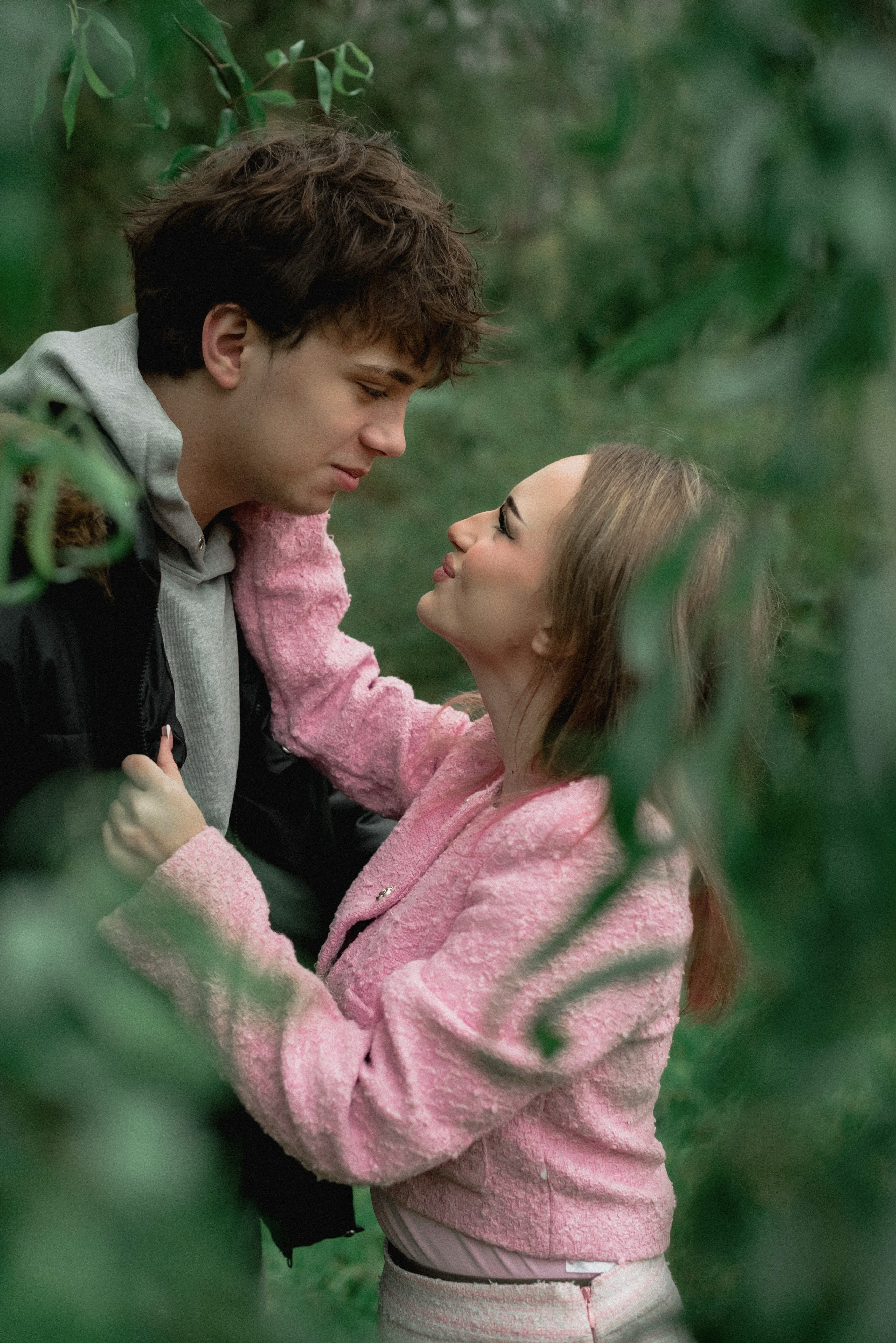 Съемка love story в парке. Фотограф Тула творческие фотосессии недорого Ольга Ромашина