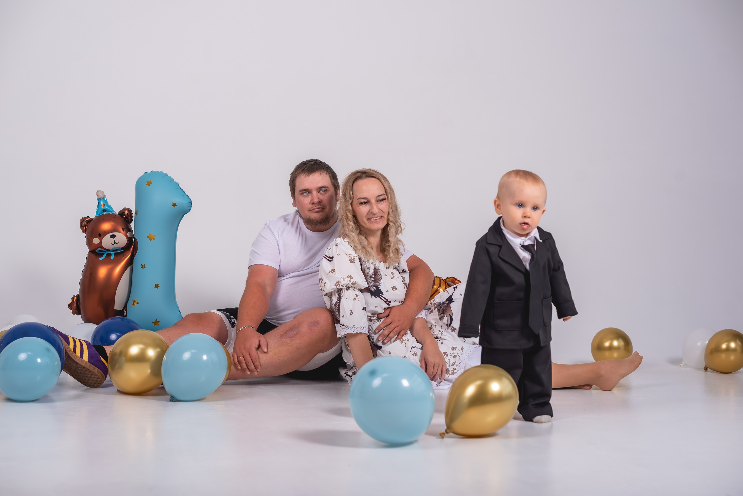 Семейная съемка на 1 годик. Фотограф Тула творческие фотосессии недорого Ольга Ромашина