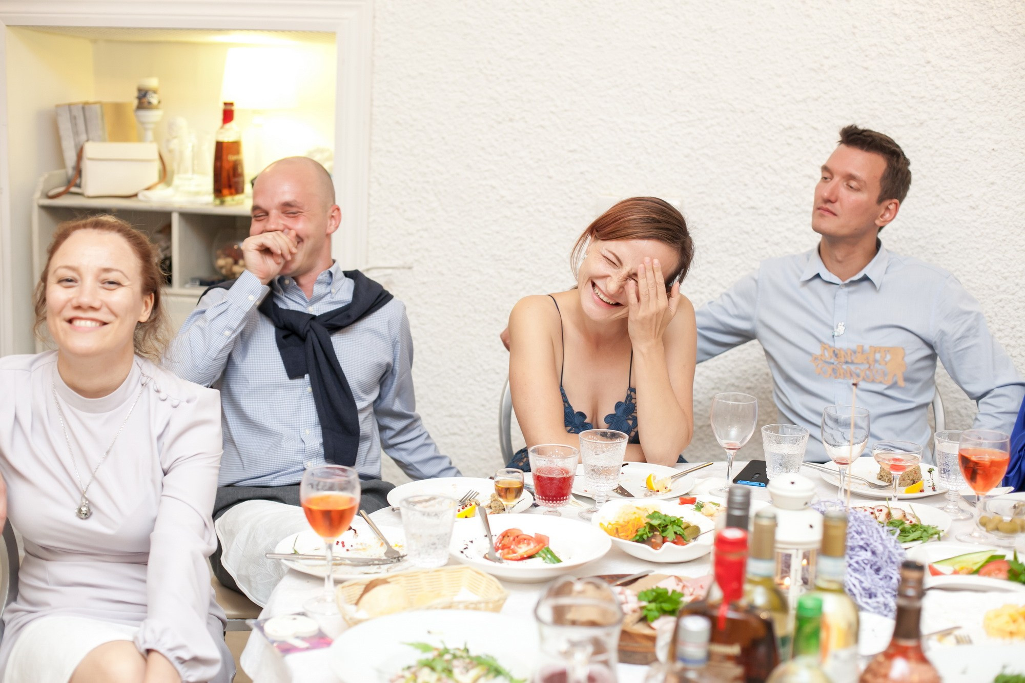 Ты мой космос, свадьба в СПБ. Фотограф крещение венчание в Петербурге! Помогает подобрать храм и посоветовал душевного батюшку в СПб