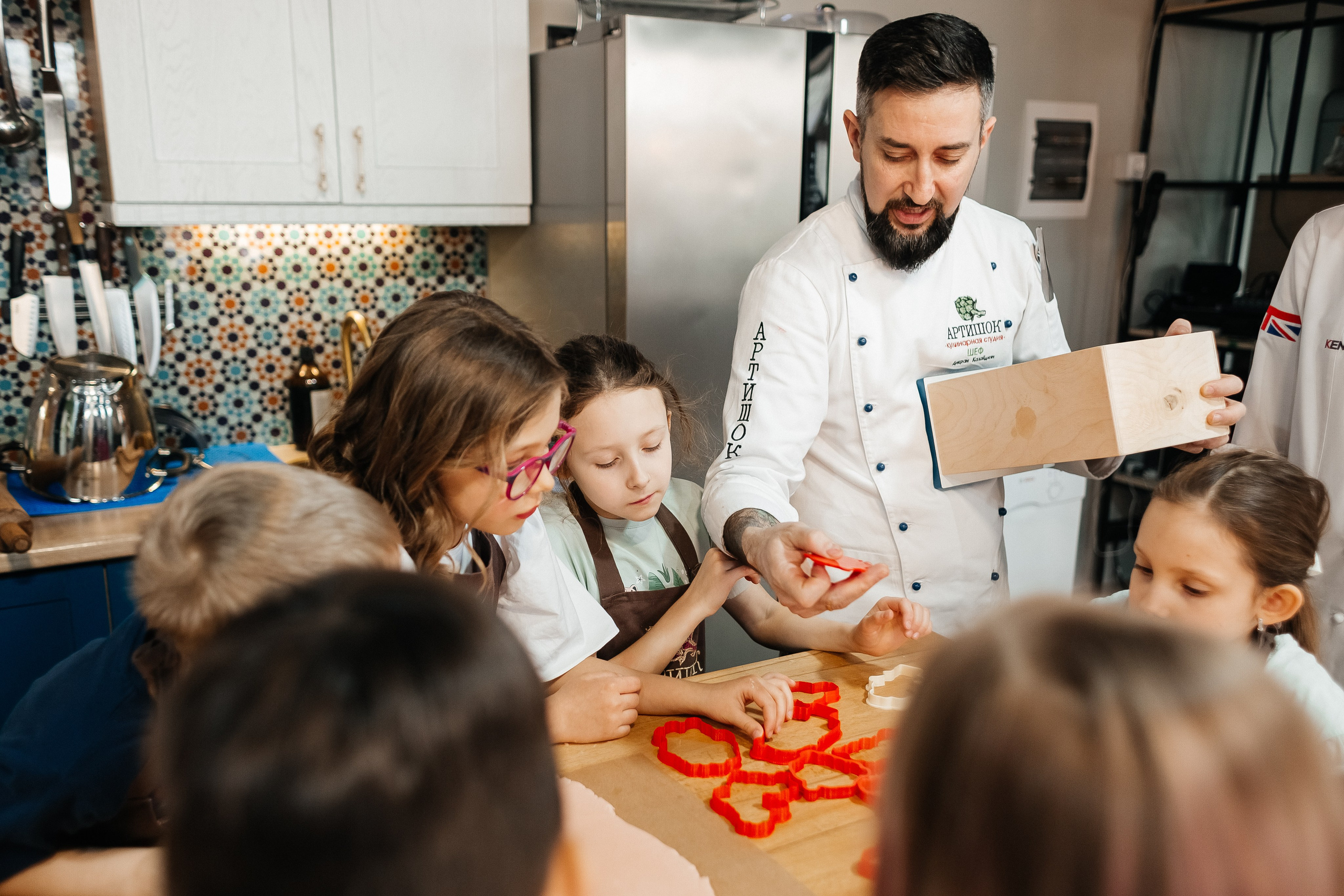 Детский мастер-класс в «АРТиШОК». Фотограф Кемерово | Сергей