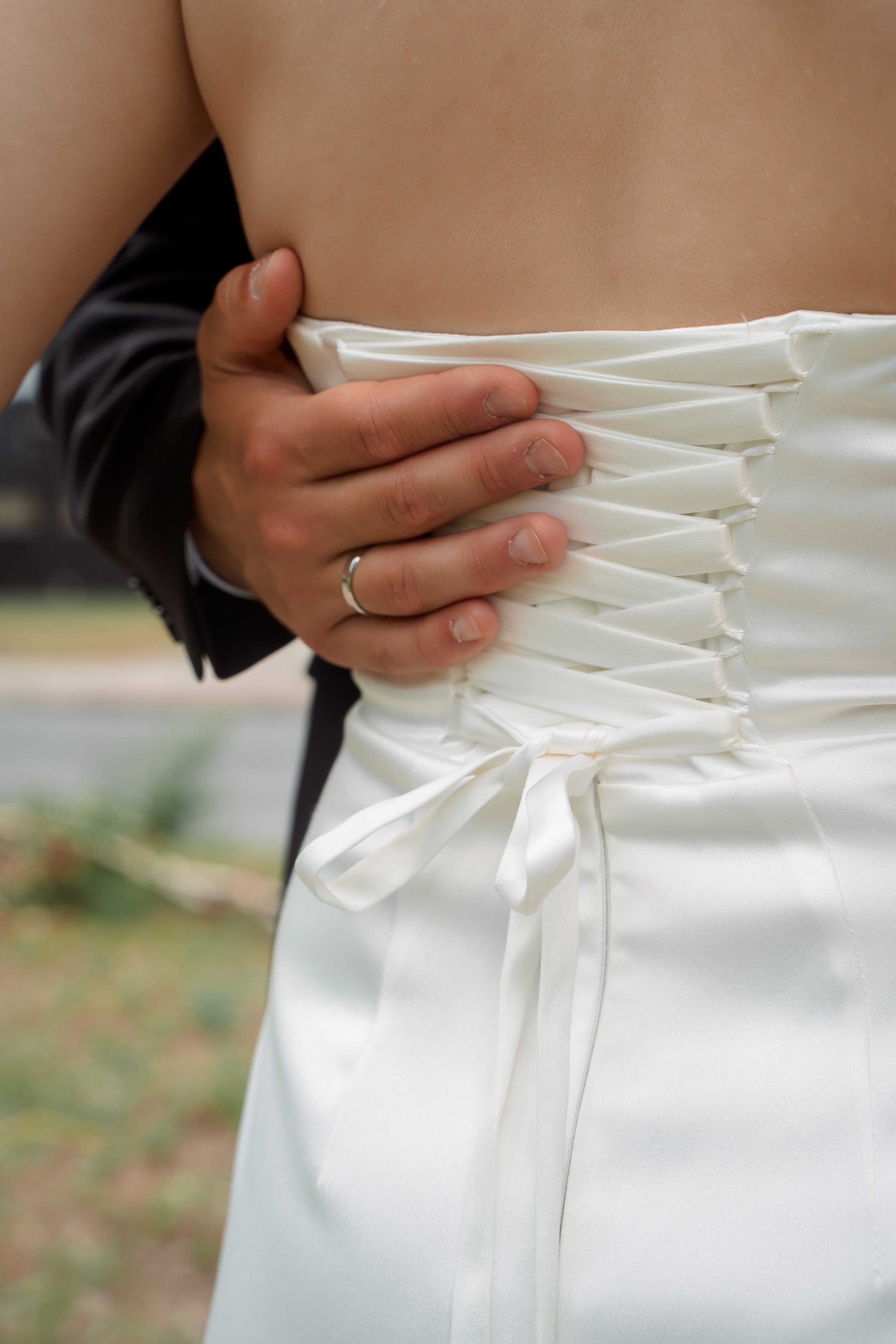 У загса. Фотограф Мария Зайчик