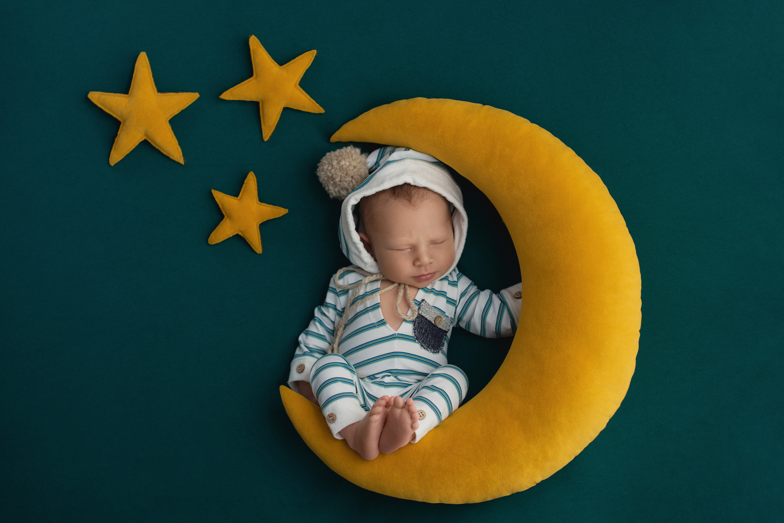 Фотосъемка новорожденного. Фотограф беременности, новорожденных и детей до года в Челябинске Волк