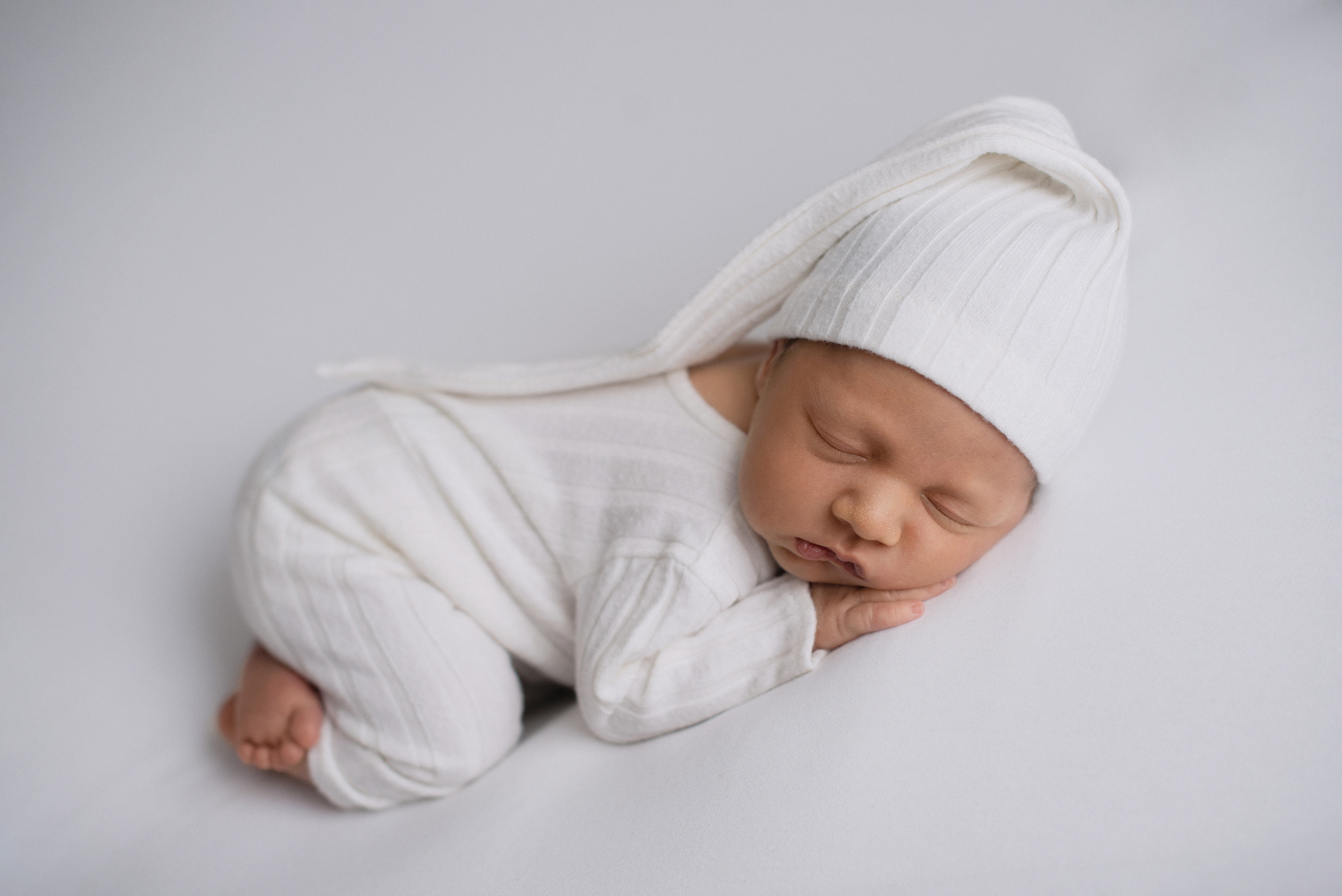 Фотосъемка новорожденного. Фотограф беременности, новорожденных и детей до года в Челябинске Волк