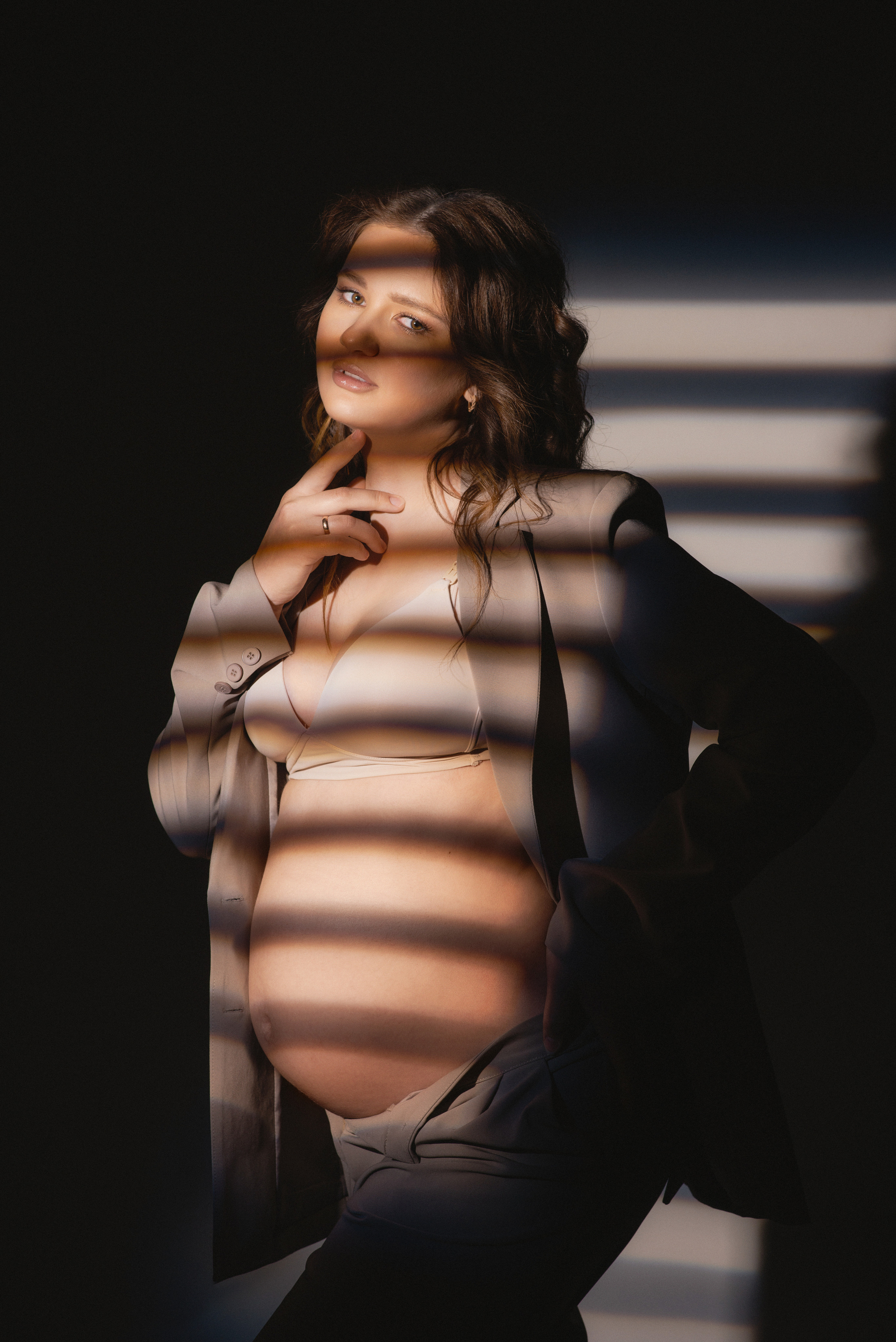 Фотосъемка беременности. Фотограф беременности, новорожденных и детей до года в Челябинске Волк