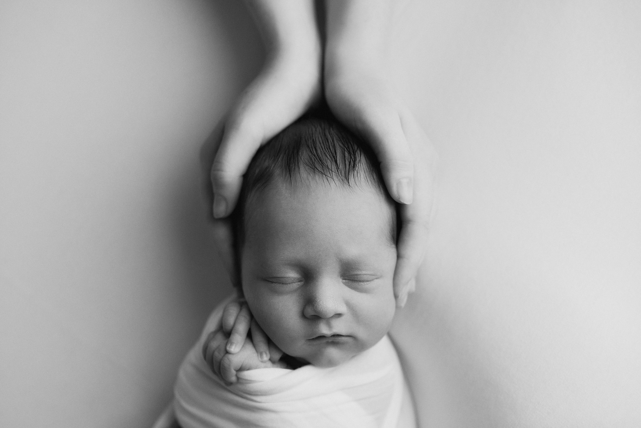 Фотосъемка новорожденного. Фотограф беременности, новорожденных и детей до года в Челябинске Волк