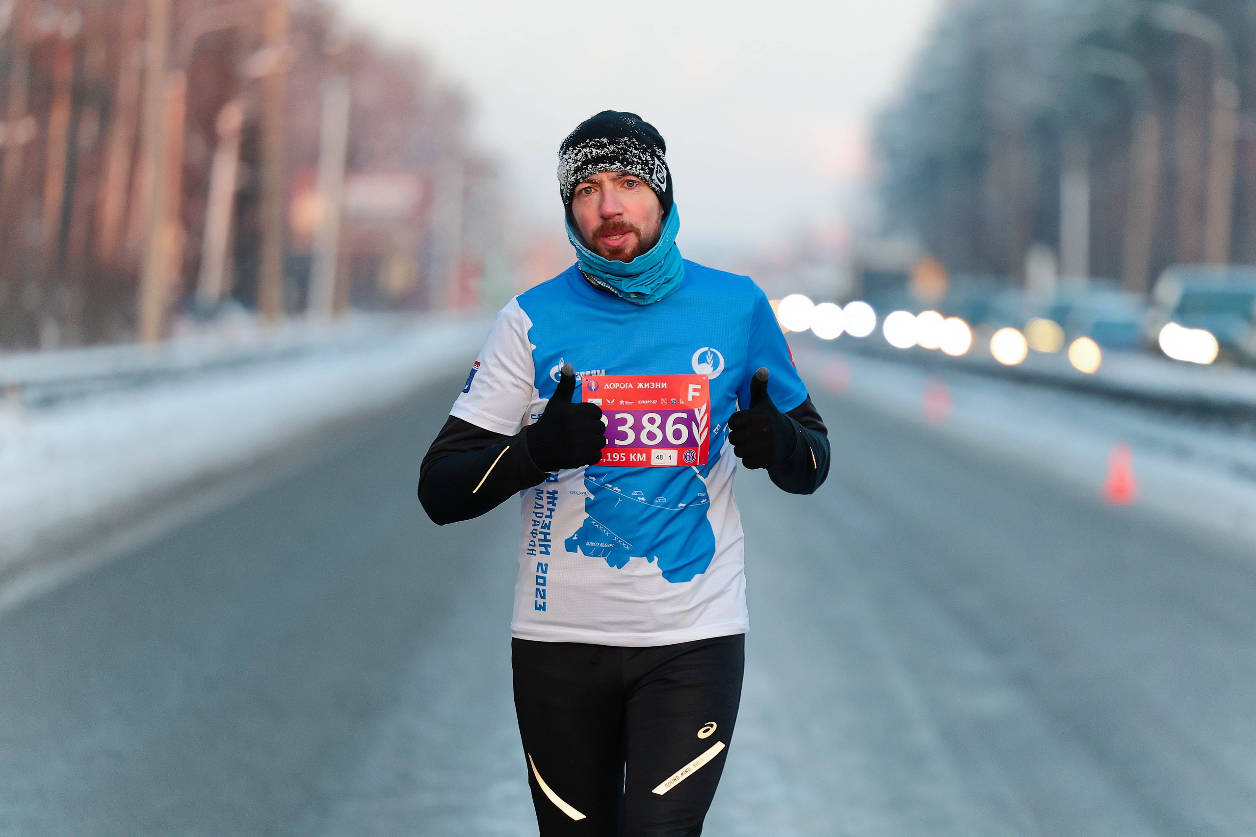 Зимний марафон «Дорога жизни» 2026. Спортивный фотограф в Санкт-Петербурге Илья Vacool