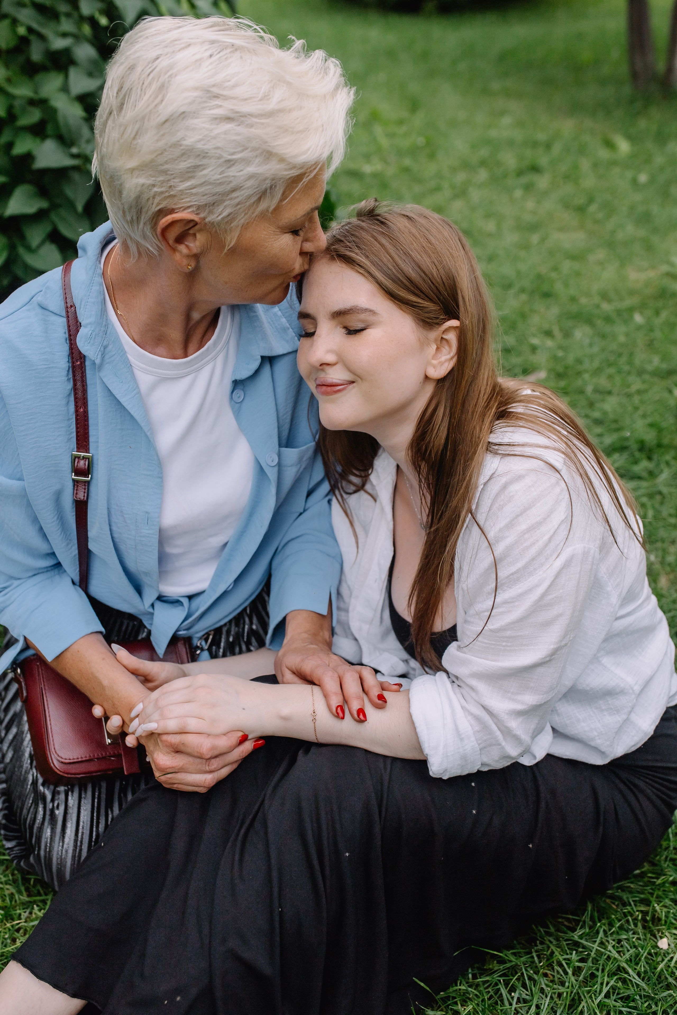 Прогулка Аси с мамой. Женский и семейный фотограф в Томске Алиса Качан