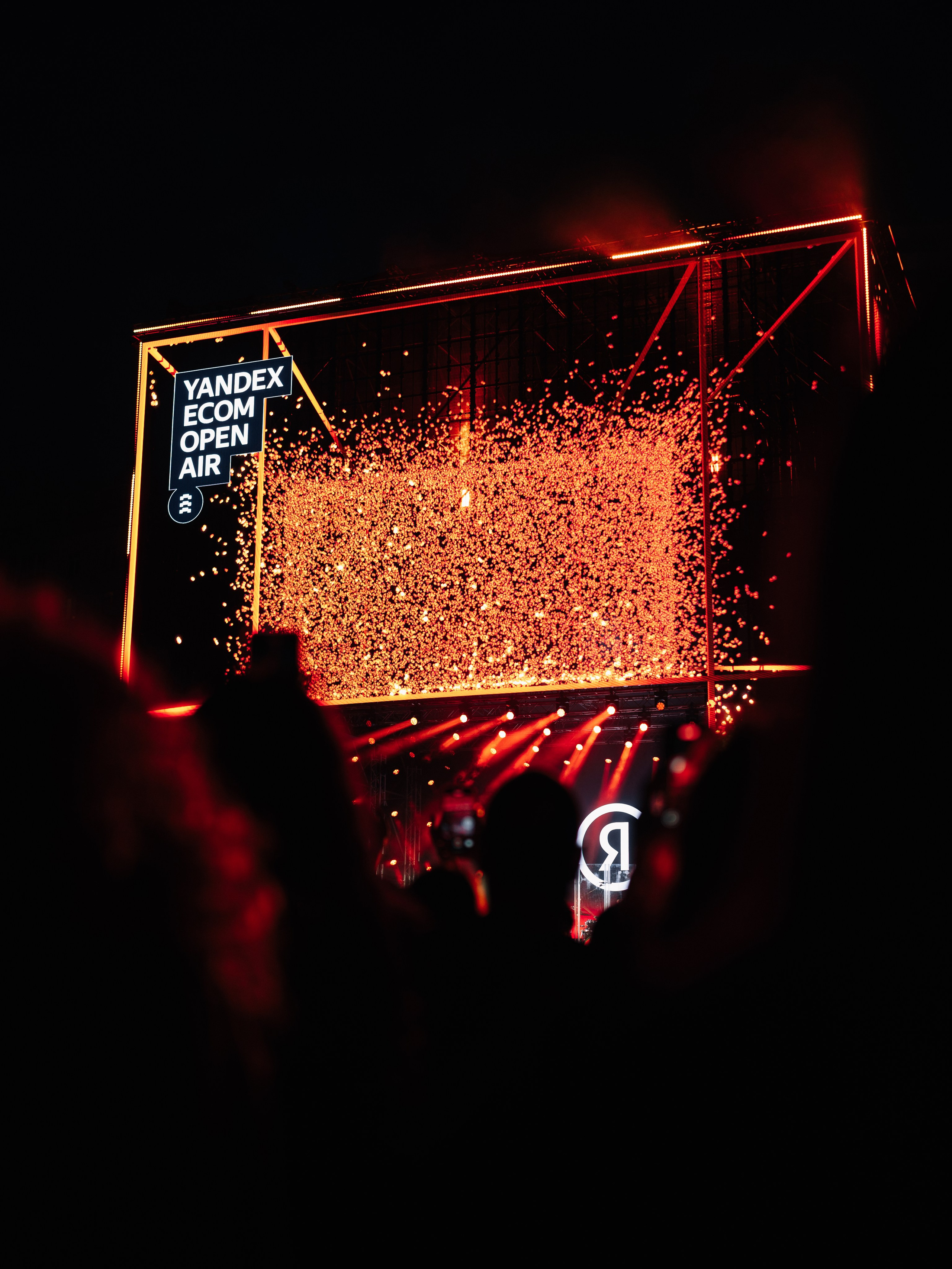 YANDEX ECOM STAGE, FORMATE. @tomrus: Рустам Шагиморданов — фотограф