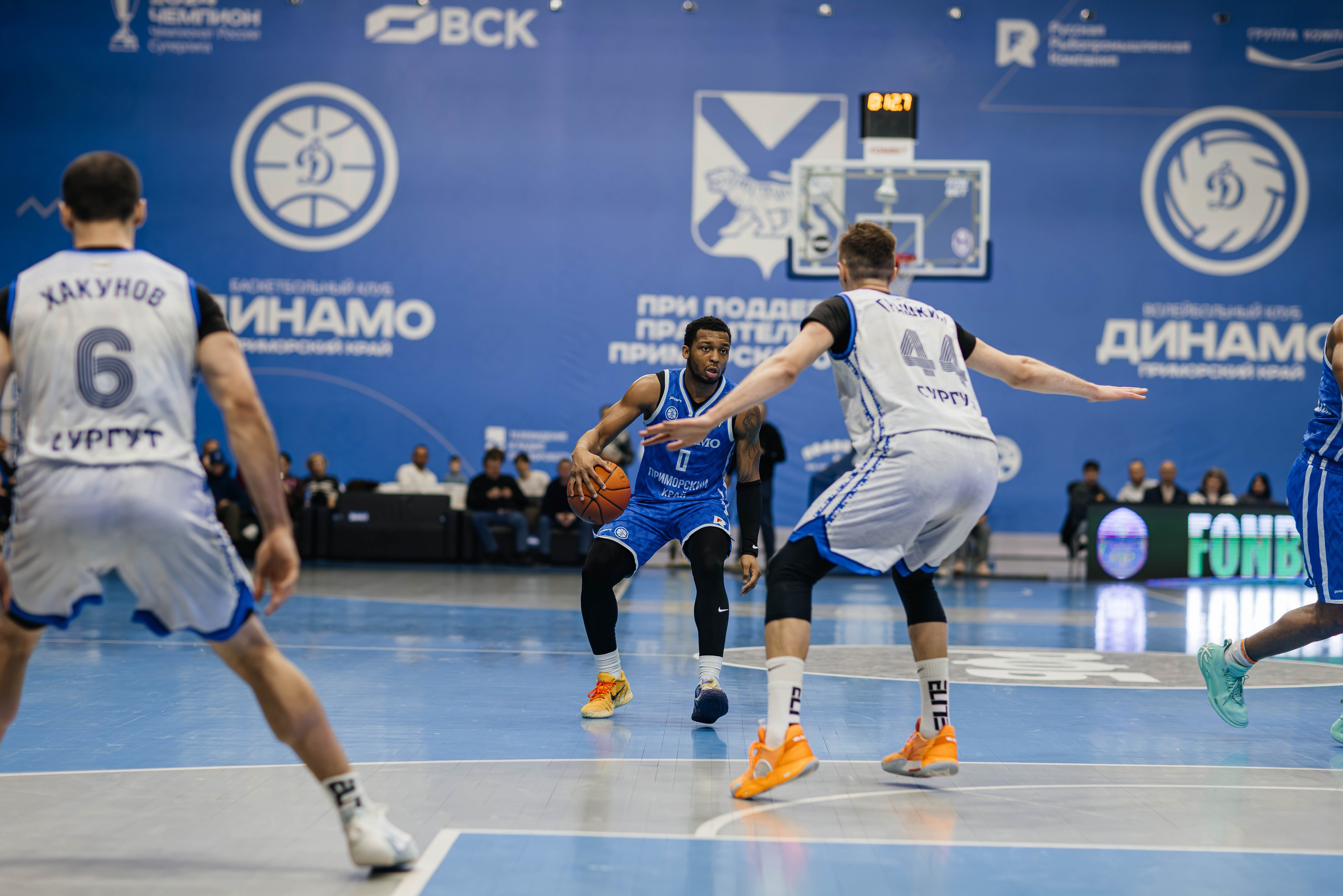 Баскетбол — Динамо. Репортажный и свадебный фотограф во Владивостоке Максим Цой
