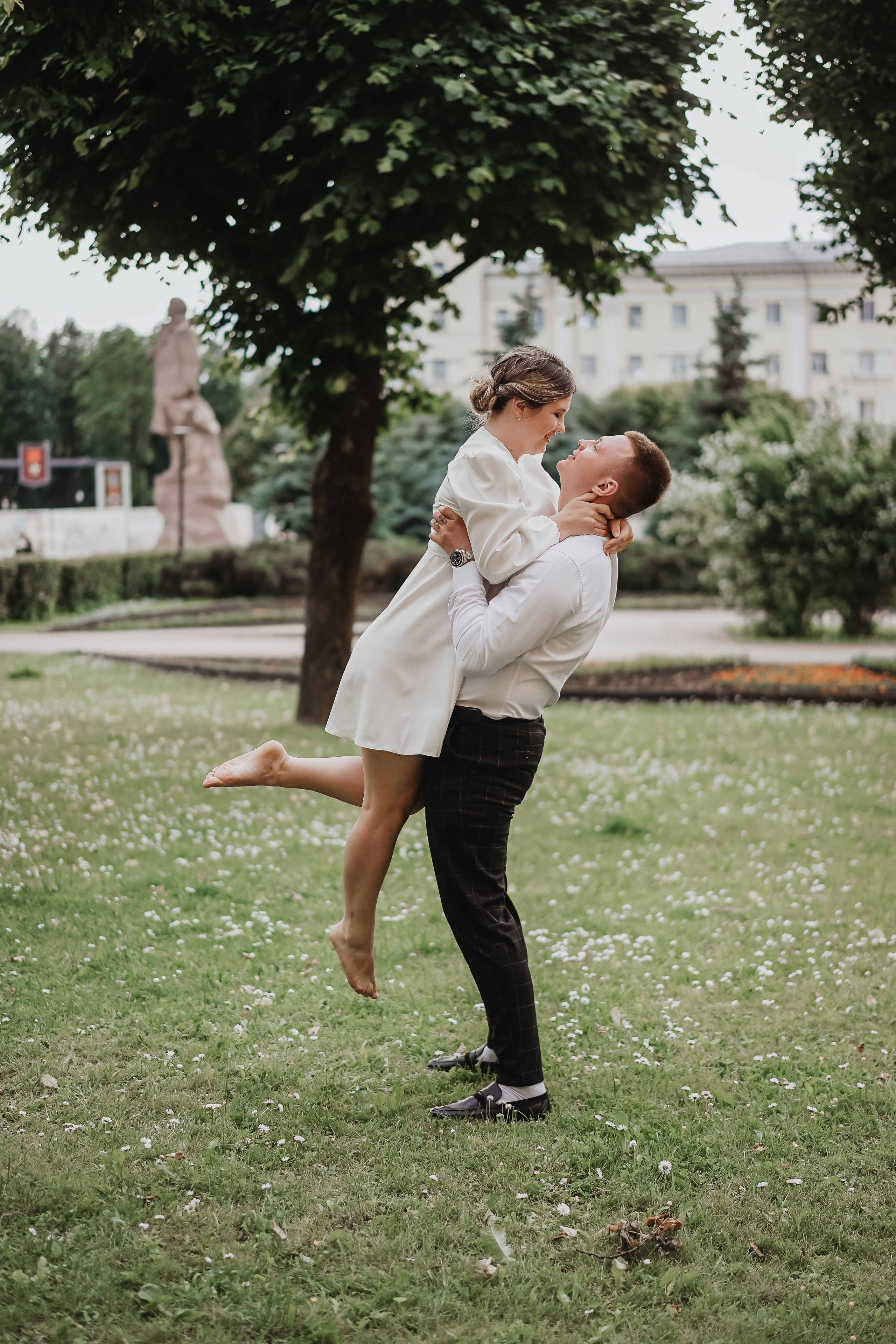 Лавстори для влюбленной пары. Фотограф и видеограф Смоленск | Студия Цезарь
