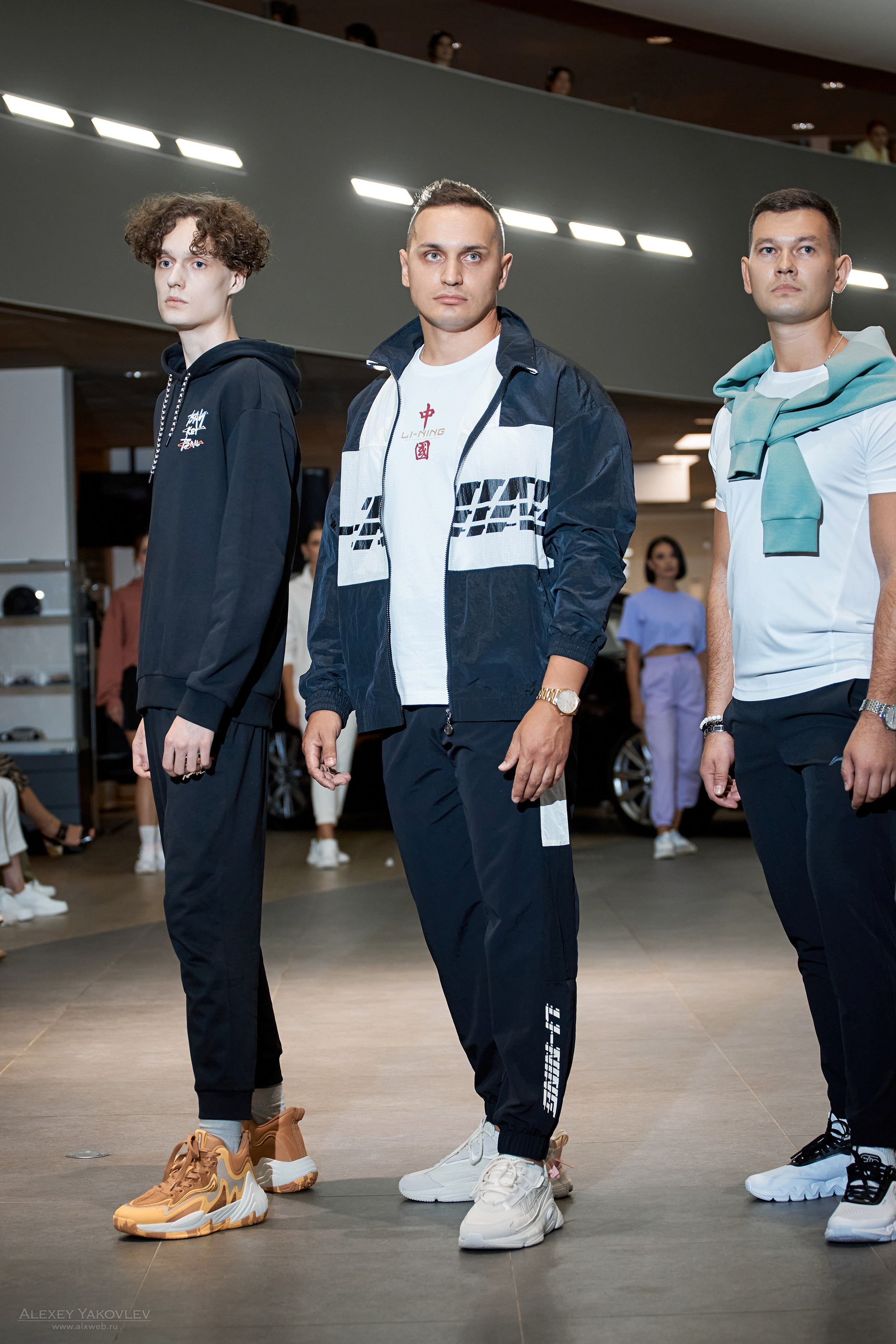 Модный показ PRE-FALL модельной школы Modeling+. Фотограф Алексей Яковлев