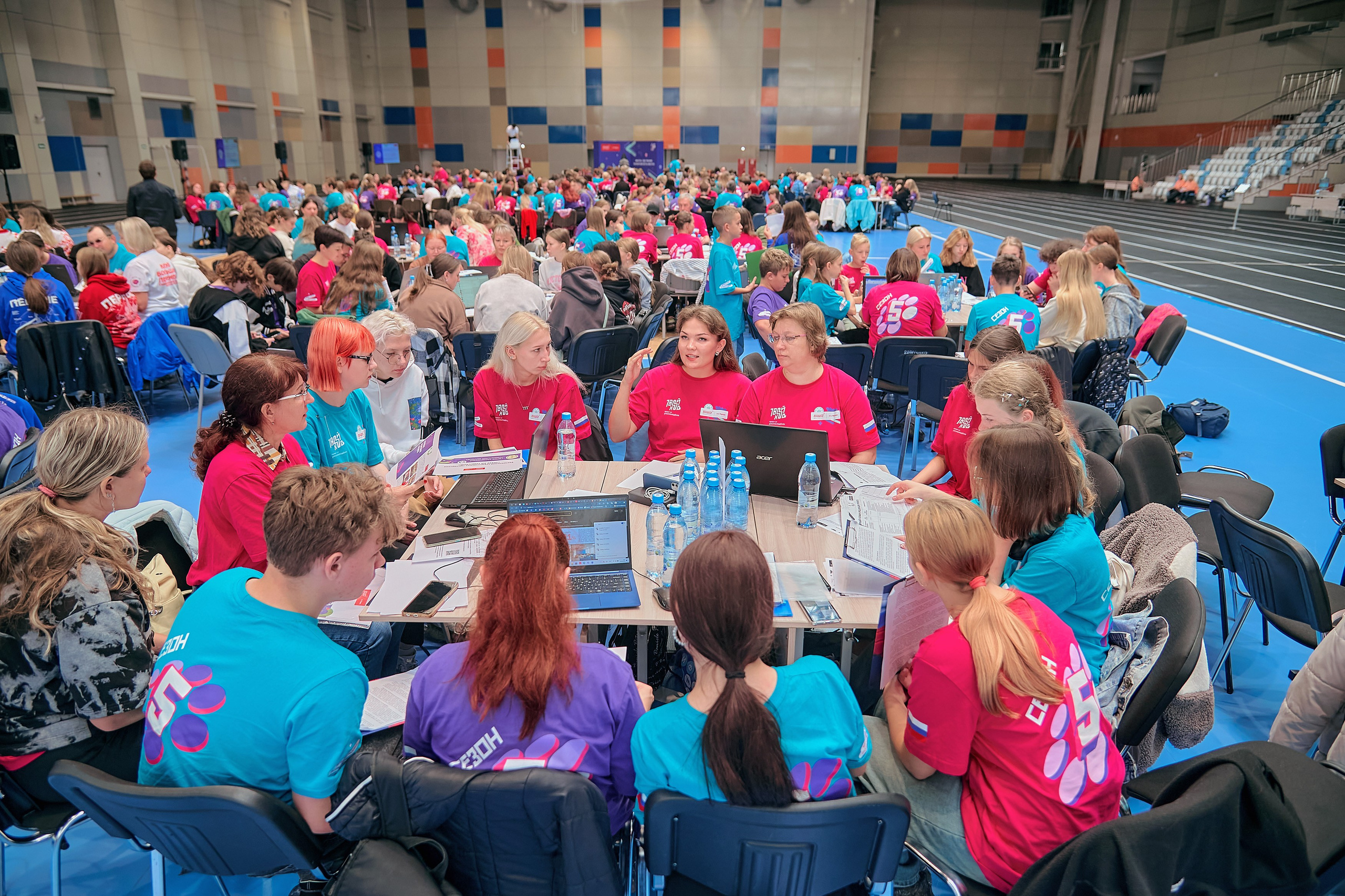 Большая перемена. Фотограф Яковлев Роман — Красноярск