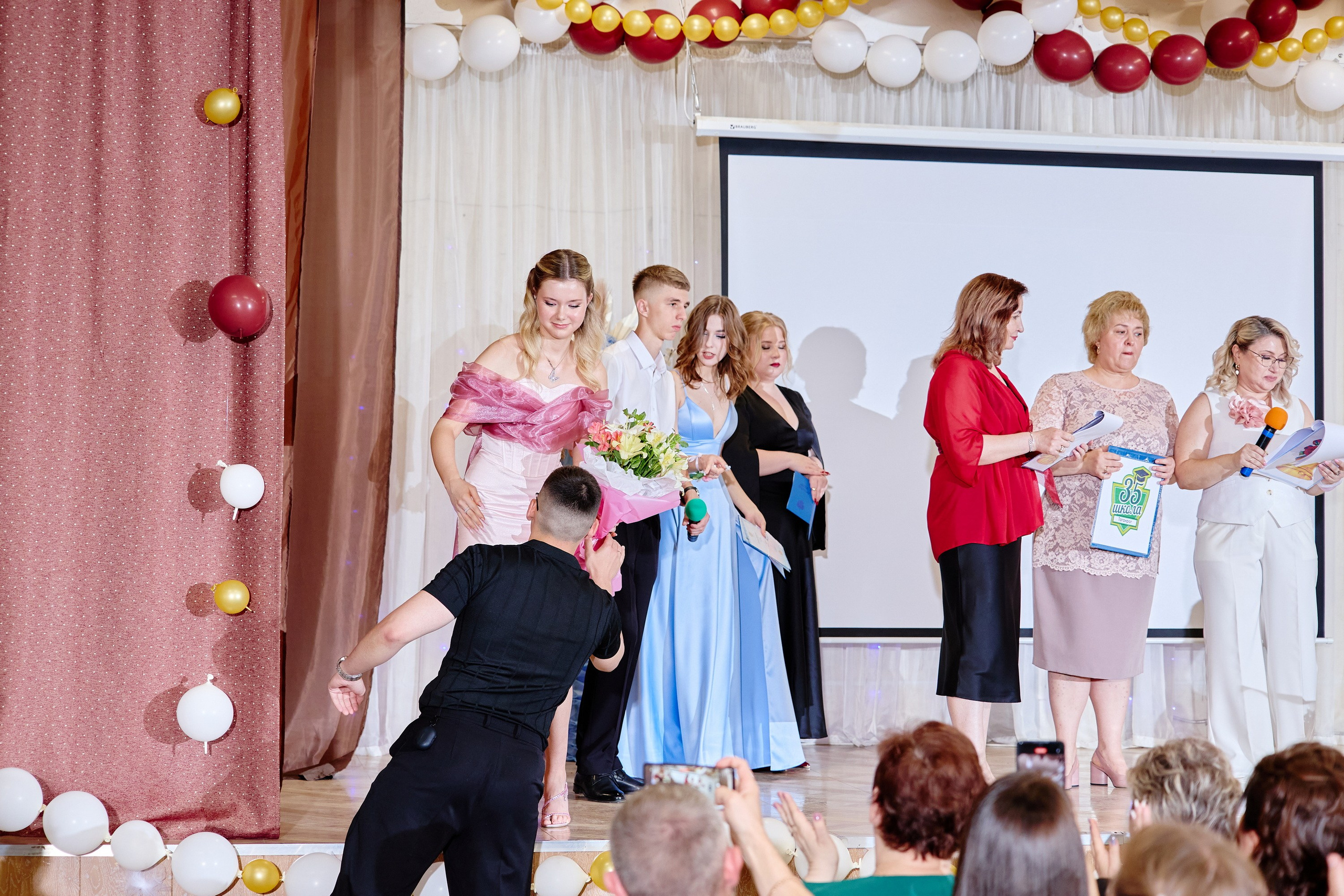 Выпускной 35 Сош. Фотограф Выпускные альбомы Таганрог Сергей Коробченко