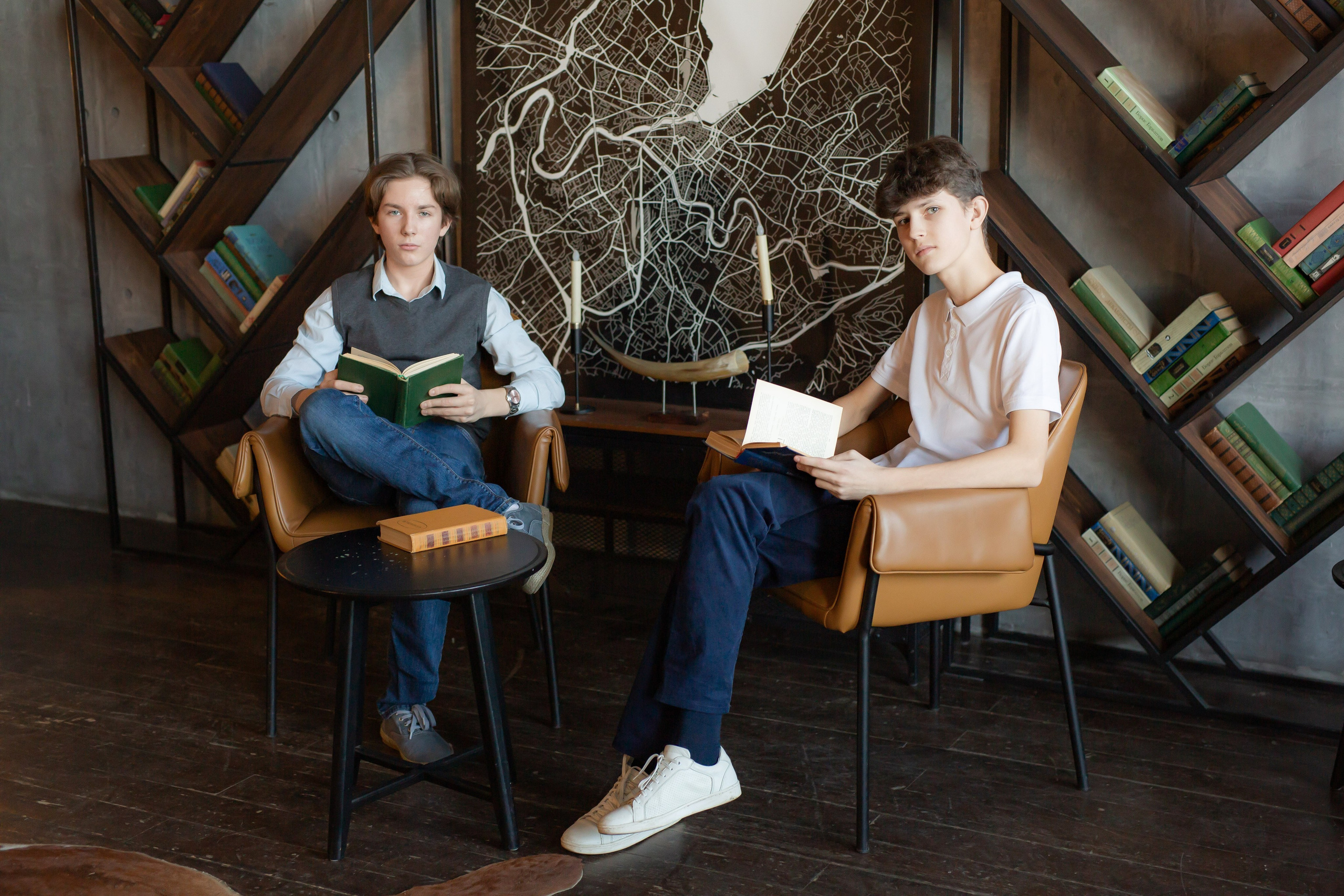 Школьникам. Антон и Татьяна Денисенко