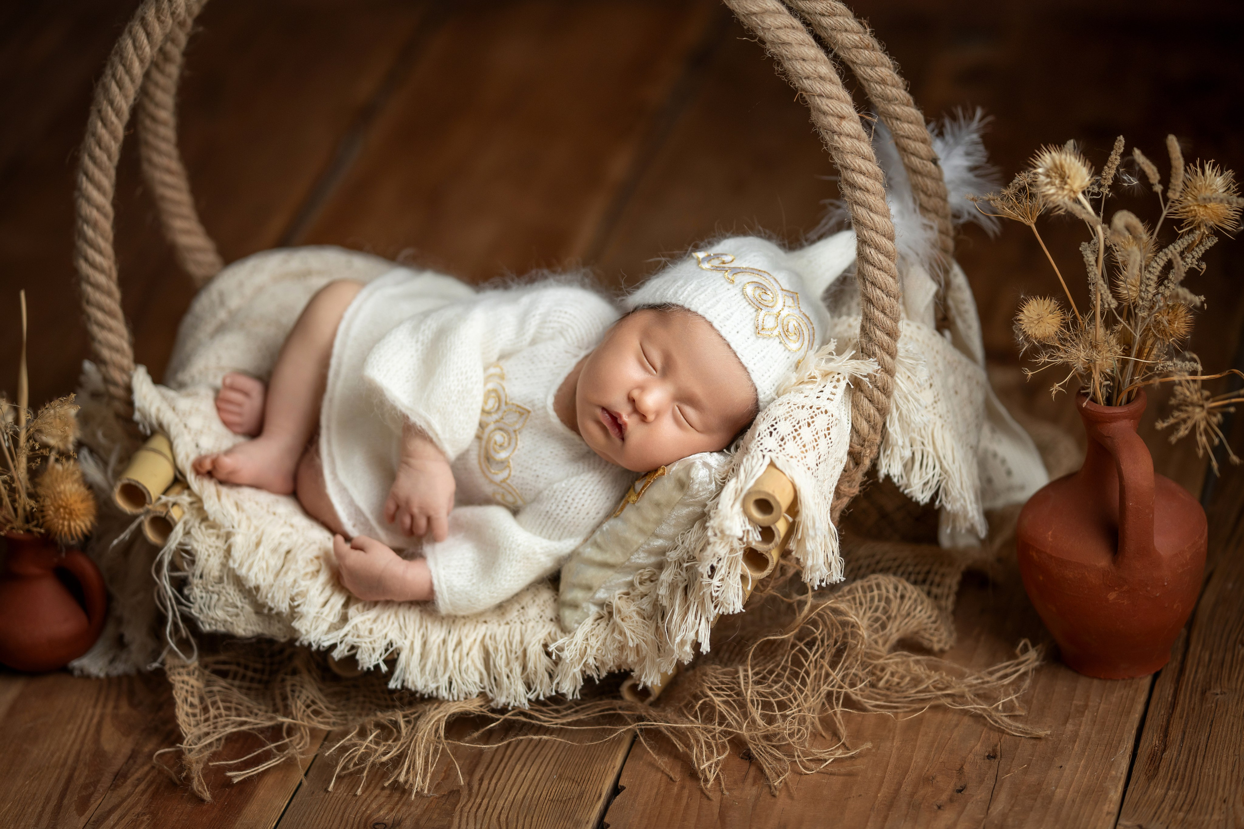 Newborn. Творческая команда Ульяшевы, свадебная и семейная фотография. Кахахста