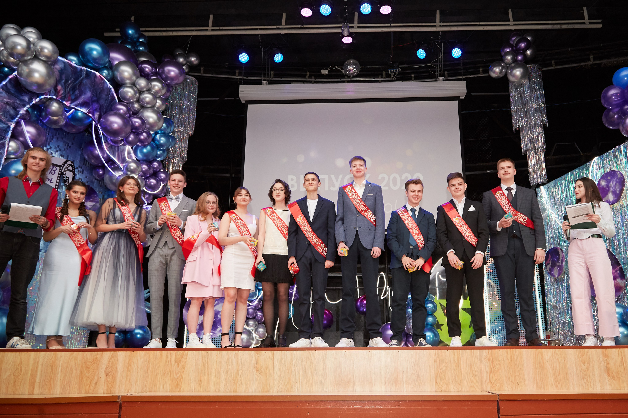 Последний звонок. Фотограф Савченко Люба. Москва