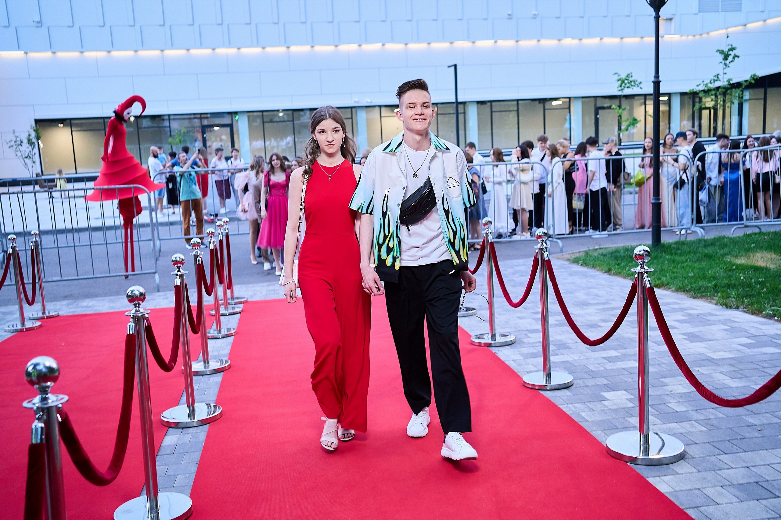 Выпускной 2024 концертный зал Академия ВТБ. Фотограф и Видеограф в Москве. Олег Корушев