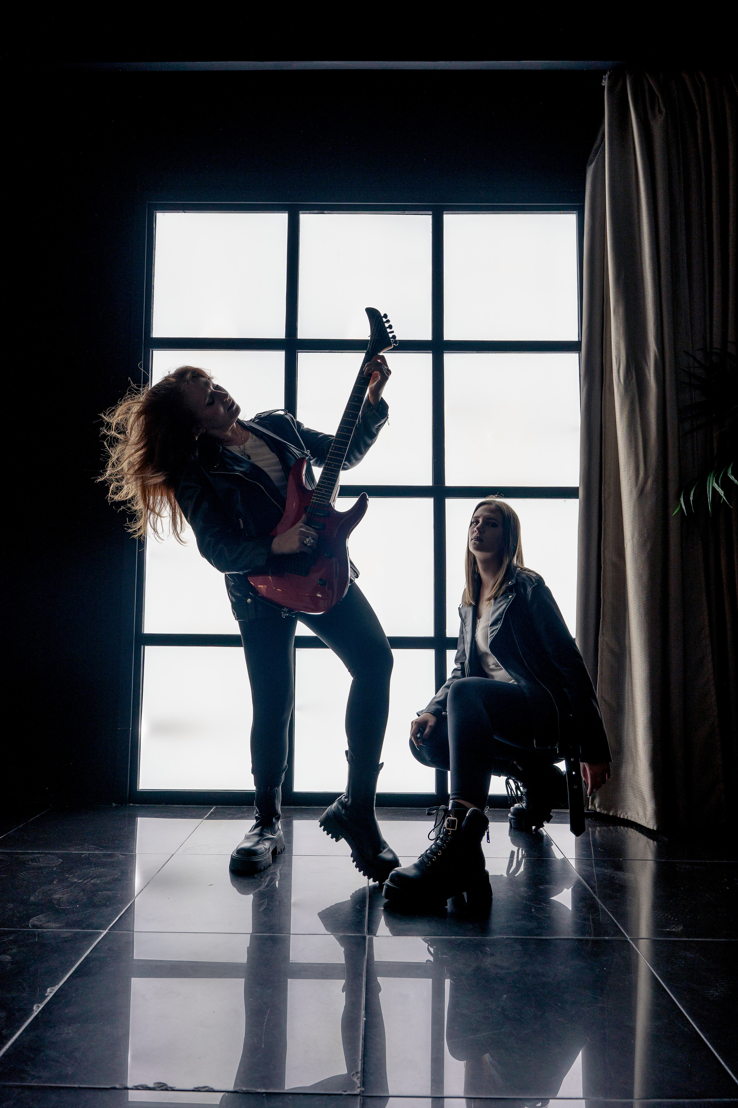 Фотосессия взрослой дочери с мамой в Москве. Репортажный фотограф Москва Сергей Дружинин