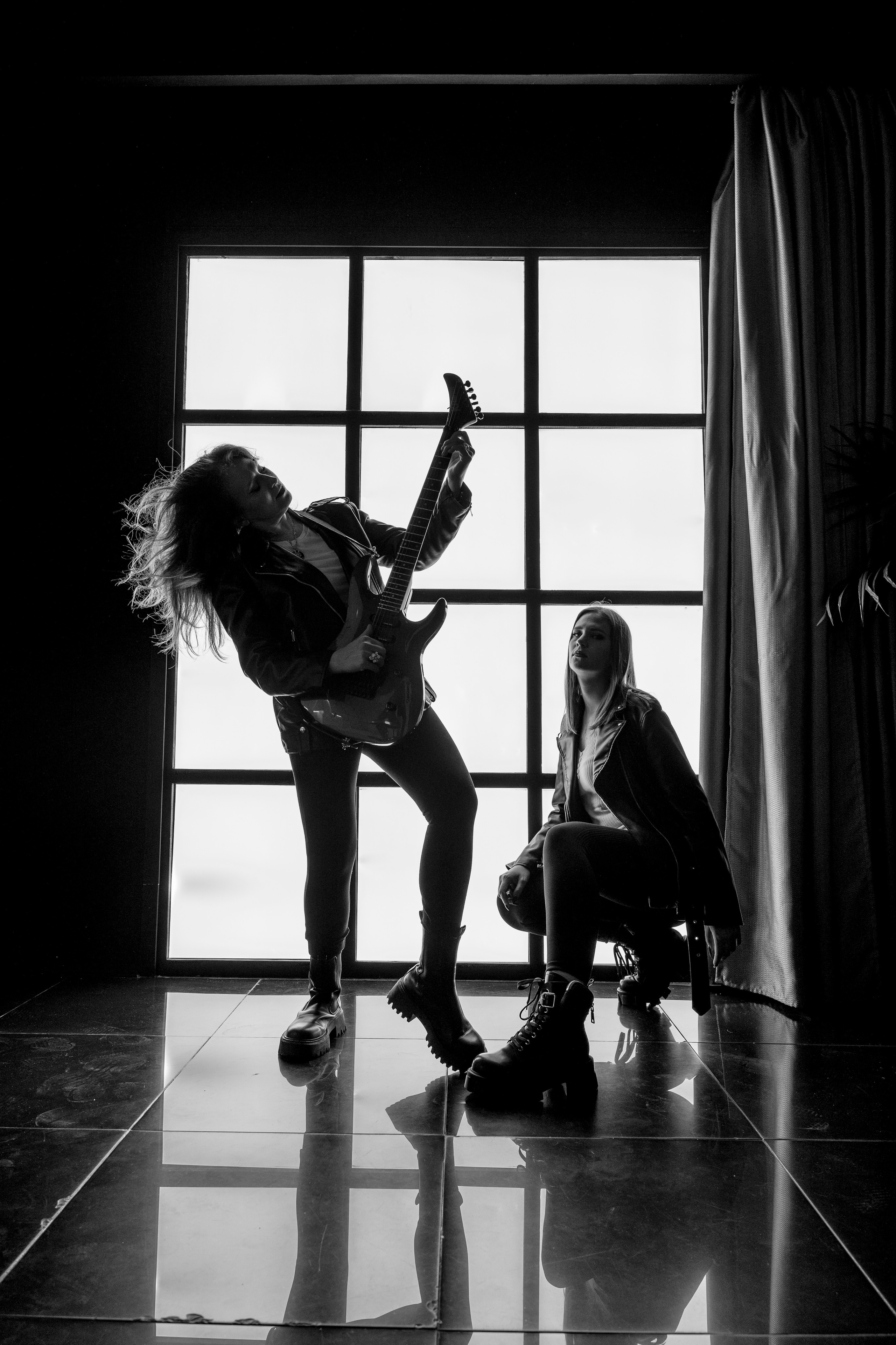 Фотосессия взрослой дочери с мамой в Москве. Репортажный фотограф Москва Сергей Дружинин