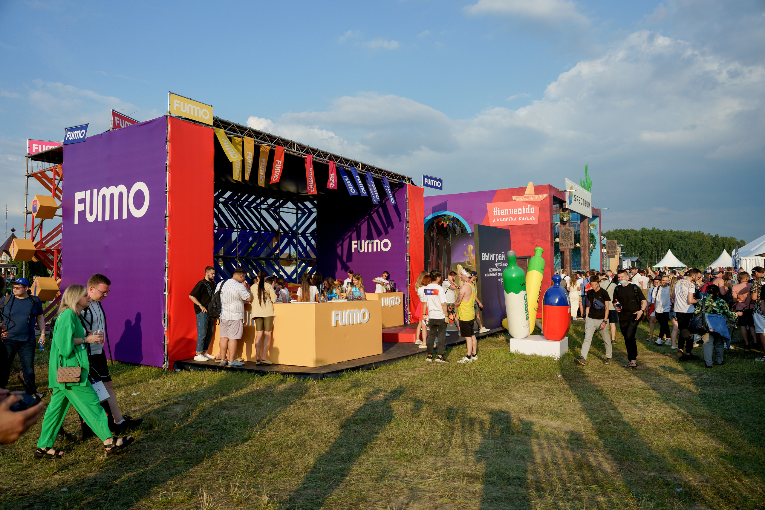 Репортажный фотограф на фестиваль Jonh Caliano и Vape Club Show. Репортажный фотограф Москва Сергей Дружинин