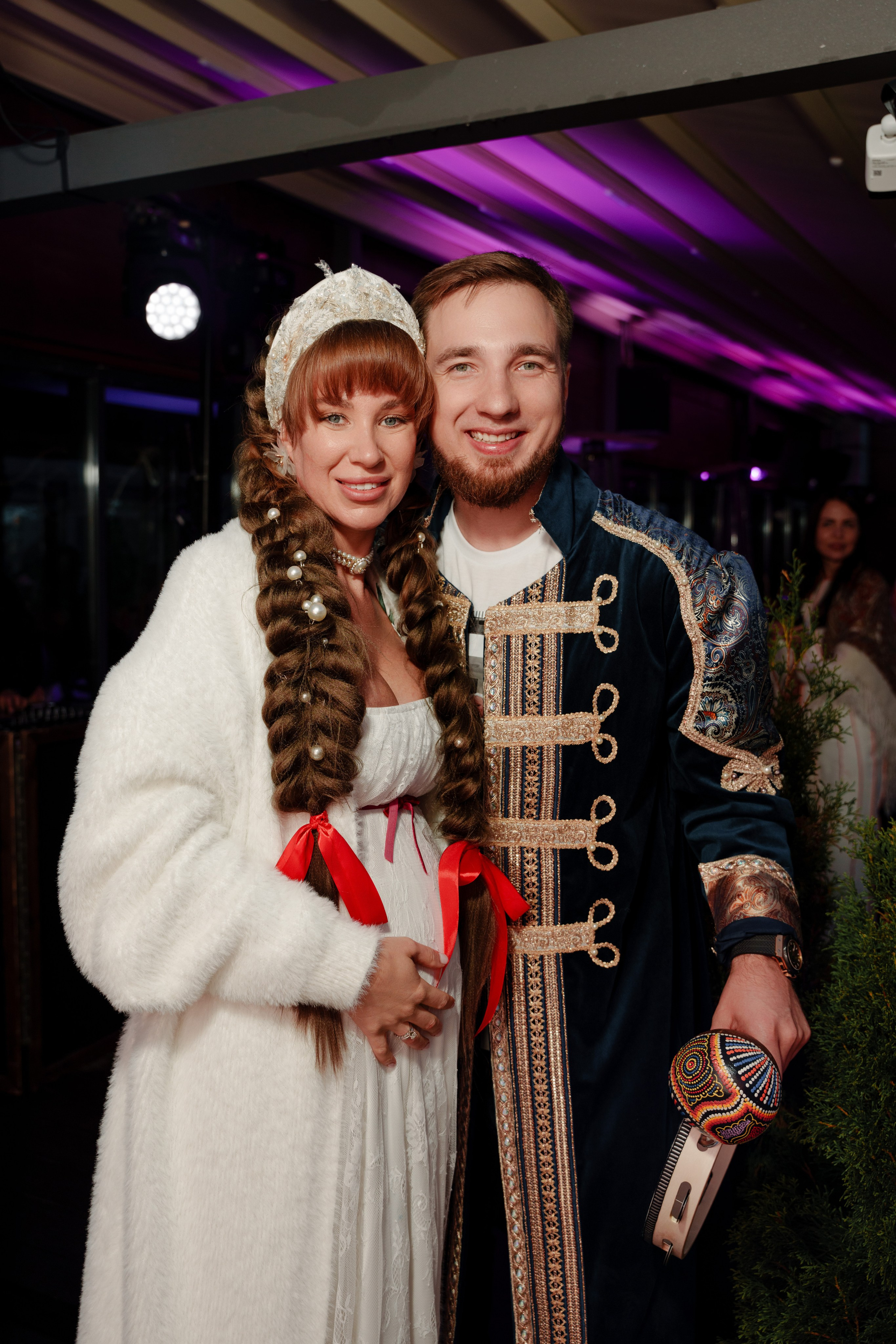 Репортажный фотограф на гендер пати в славянском стиле в Москве. Репортажный фотограф Москва Сергей Дружинин