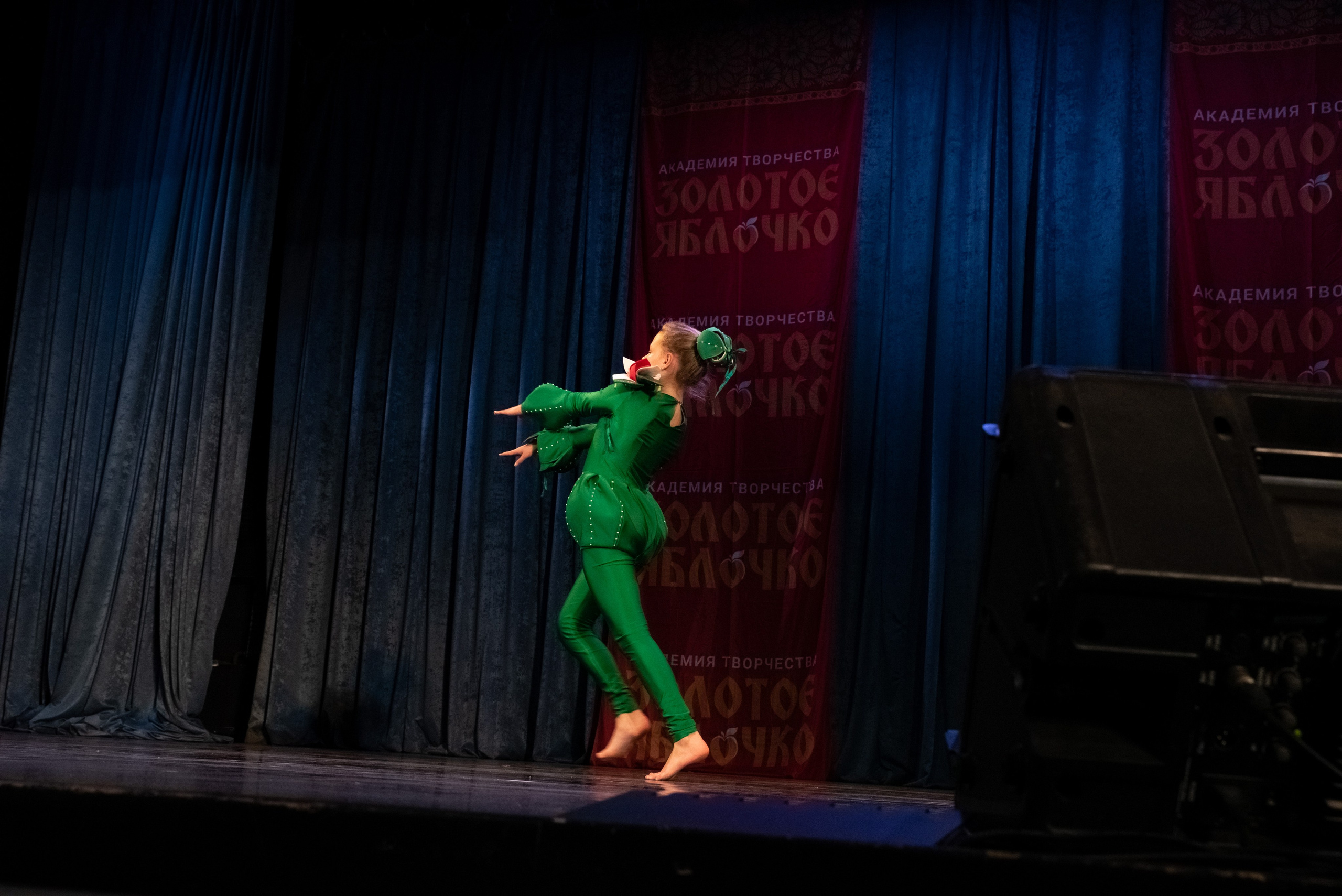 7 декабря, г. Выборг. Золотое яблочко