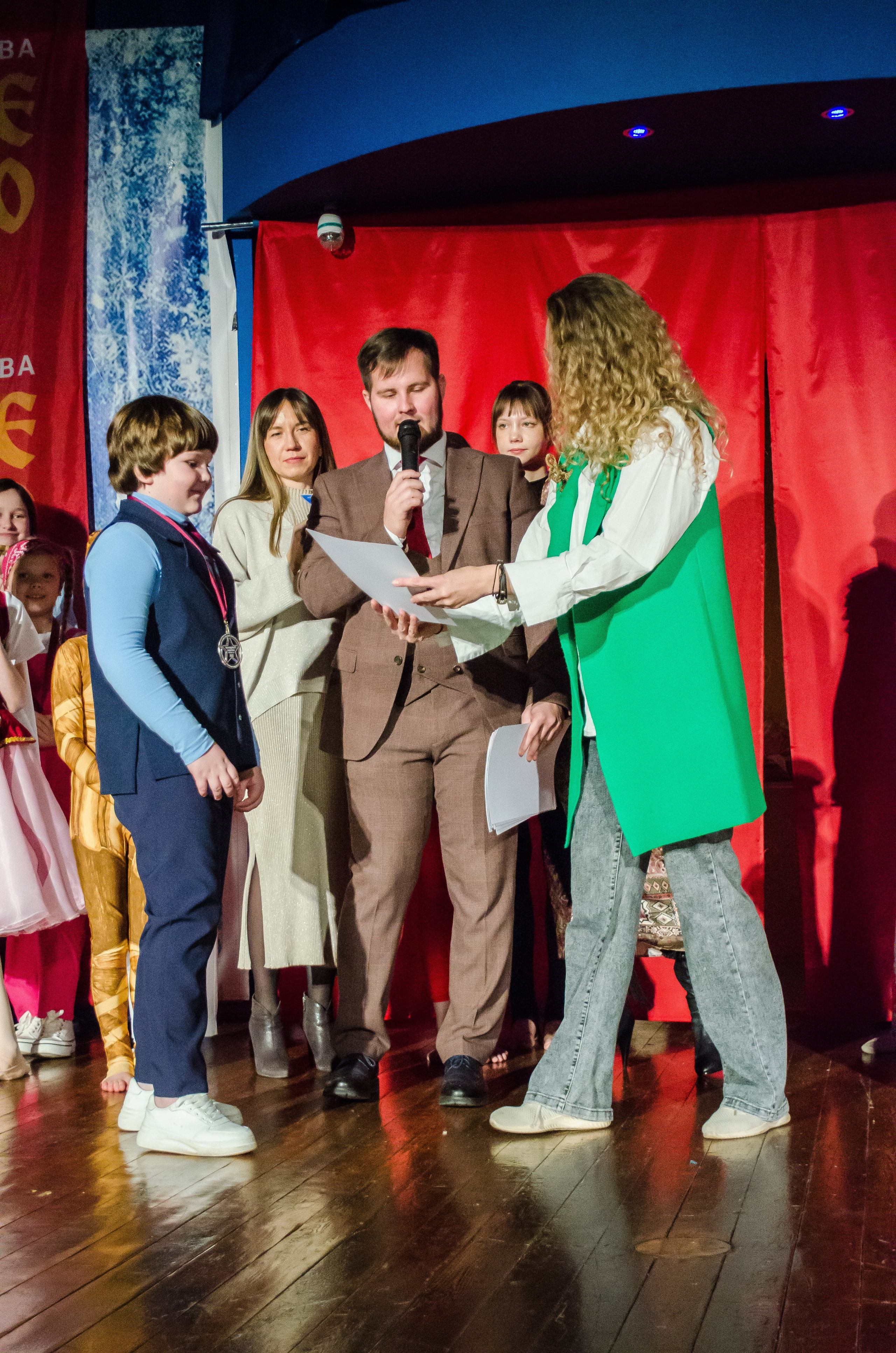 14 декабря, г. Омск. Золотое яблочко