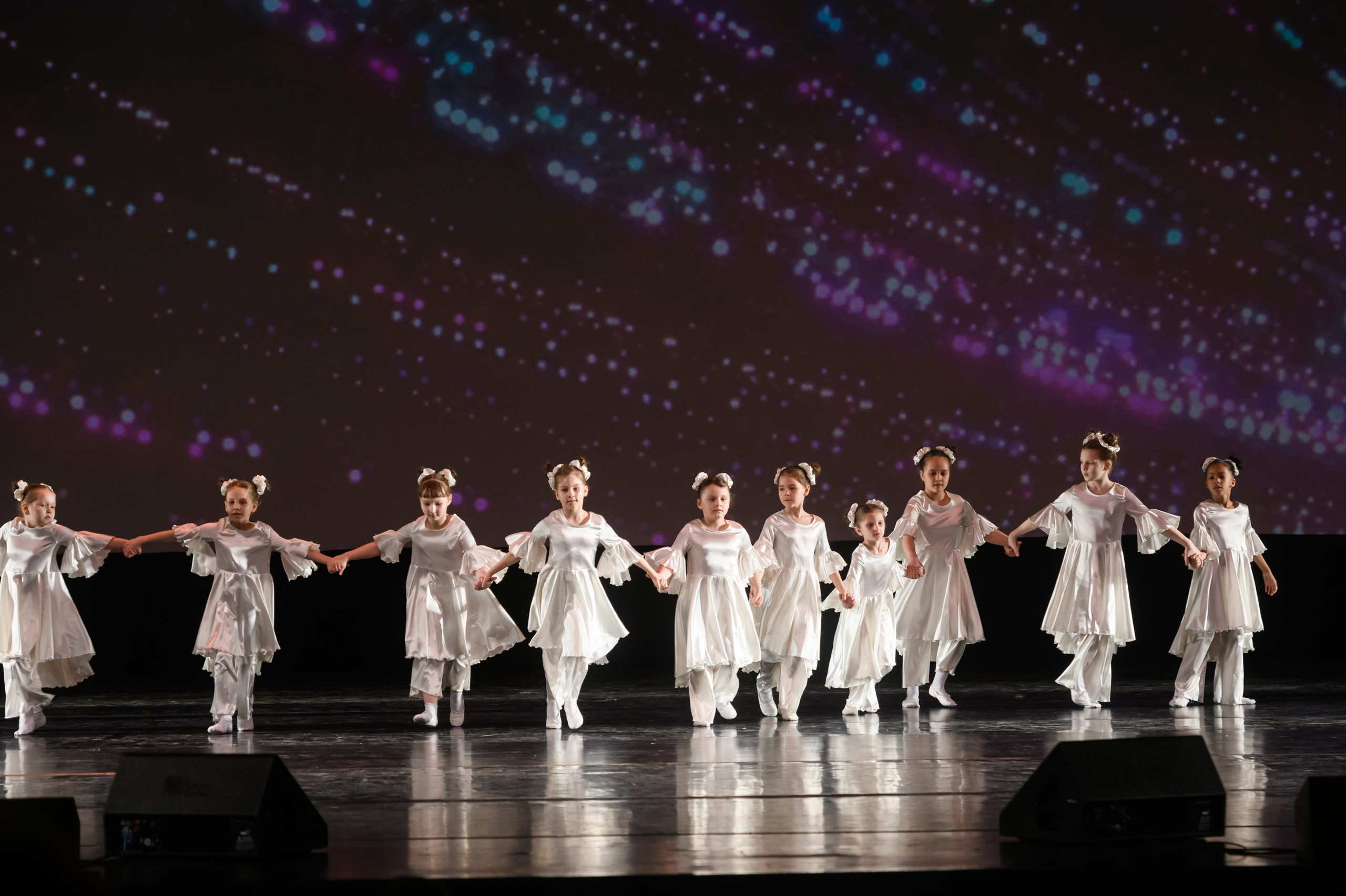 23 апреля, часть 2, БКЗ Октябрьский, г. Санкт-Петербург. Золотое яблочко