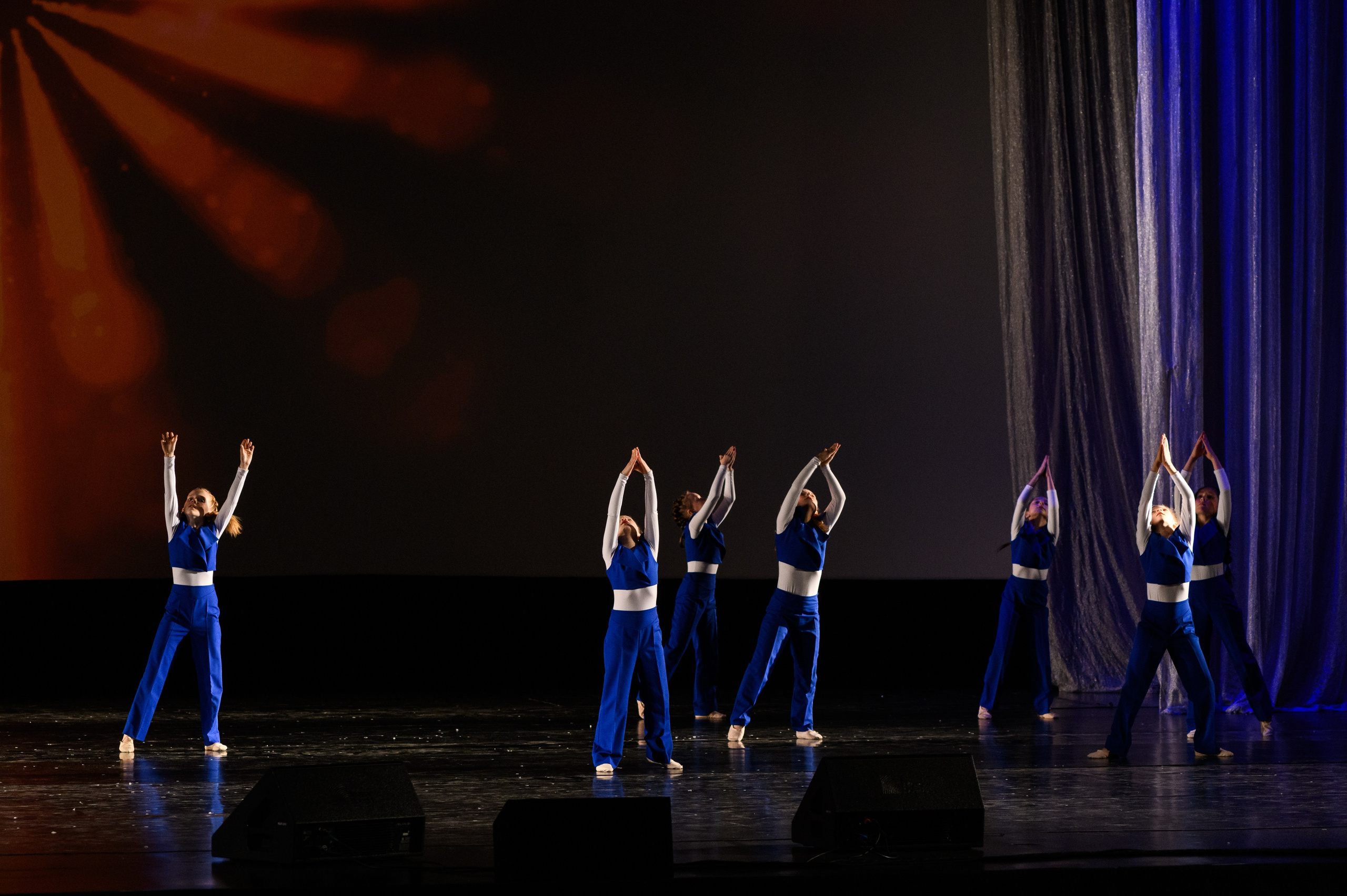 23 апреля, часть 2, БКЗ Октябрьский, г. Санкт-Петербург. Золотое яблочко