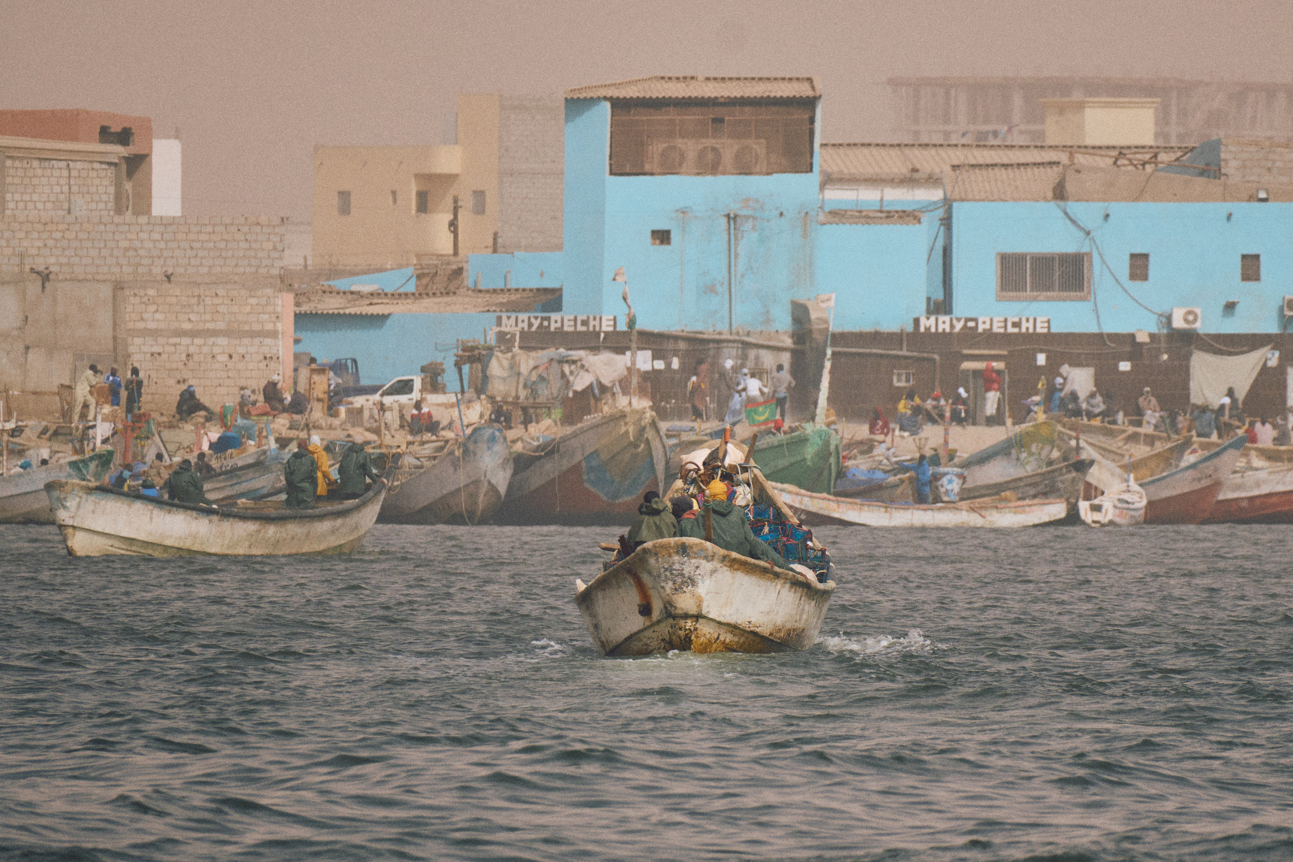 Morocco-Gambia. See the moment and catche. commercial and reportage
