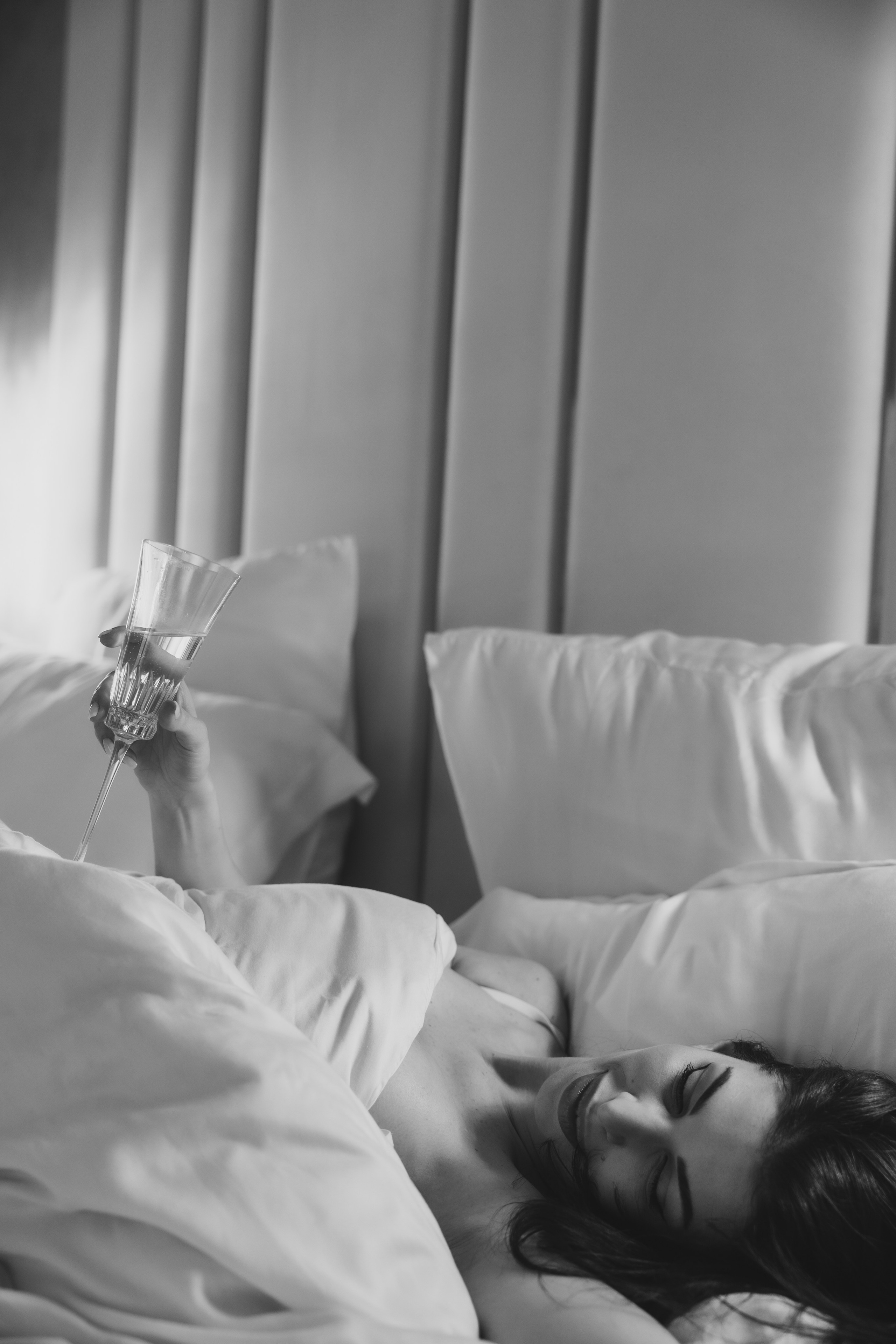 МАРИНА. Я фотограф из Москвы к Вашим услугам