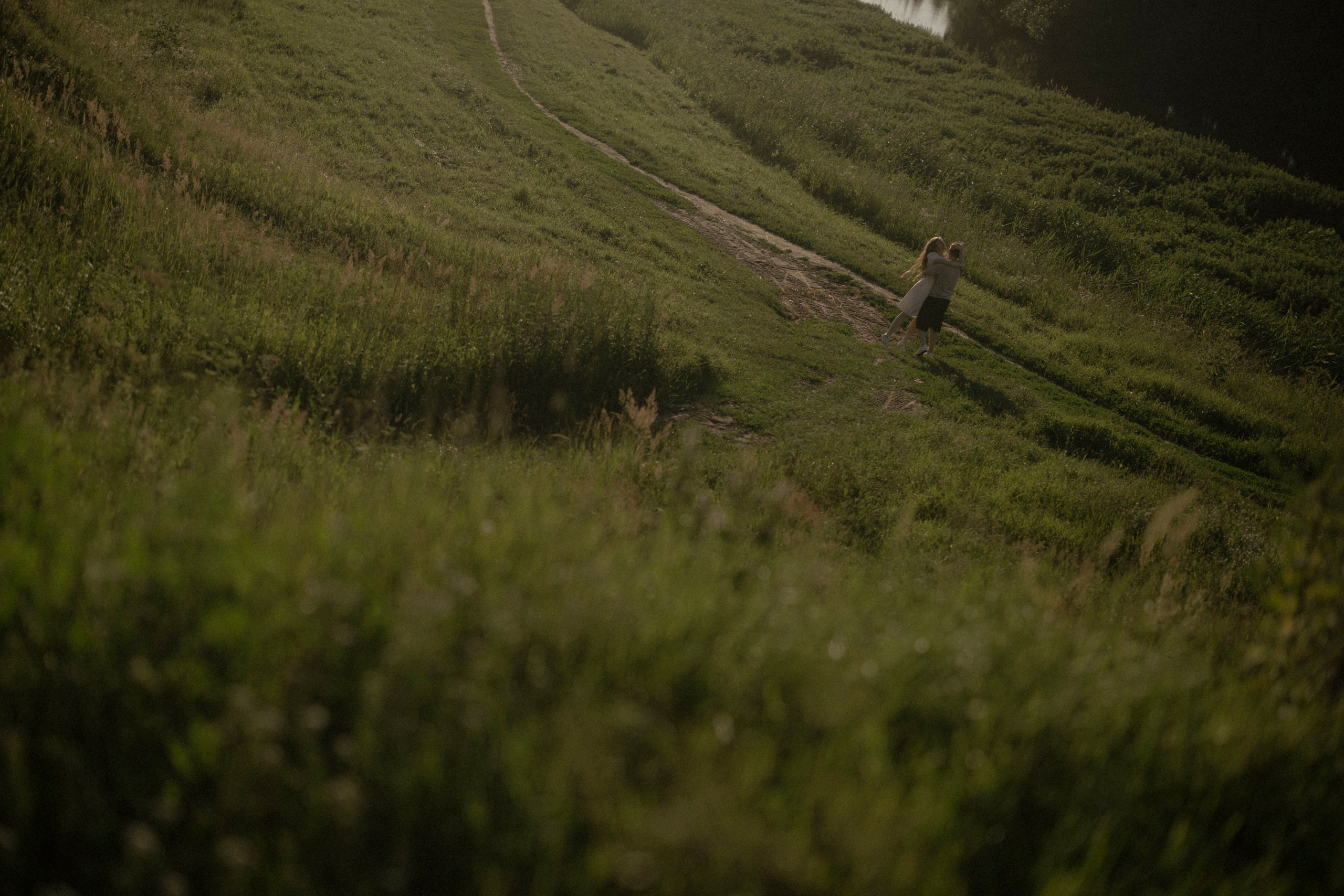 Love story на природе. Свадебный фотограф в Москве