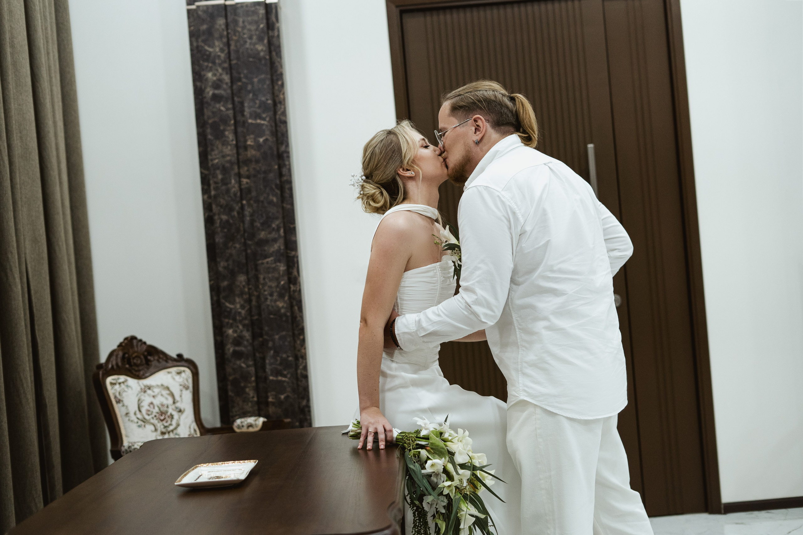 Love Story и Свадебная Фотосъёмка на Пхукете – истории любви в объективе. Ян Долматов — фотограф, видеограф и продюсер на Пхукете, Таиланд