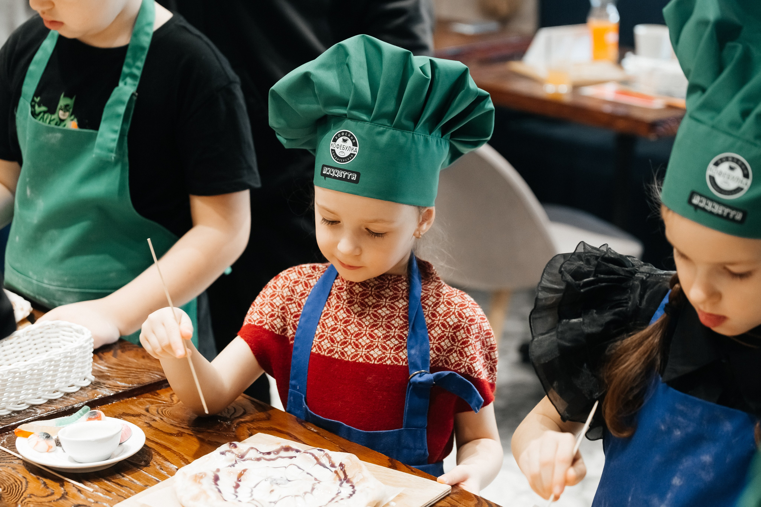Детский мастер-класс в «Кофебулка». Фотограф Кемерово | Сергей