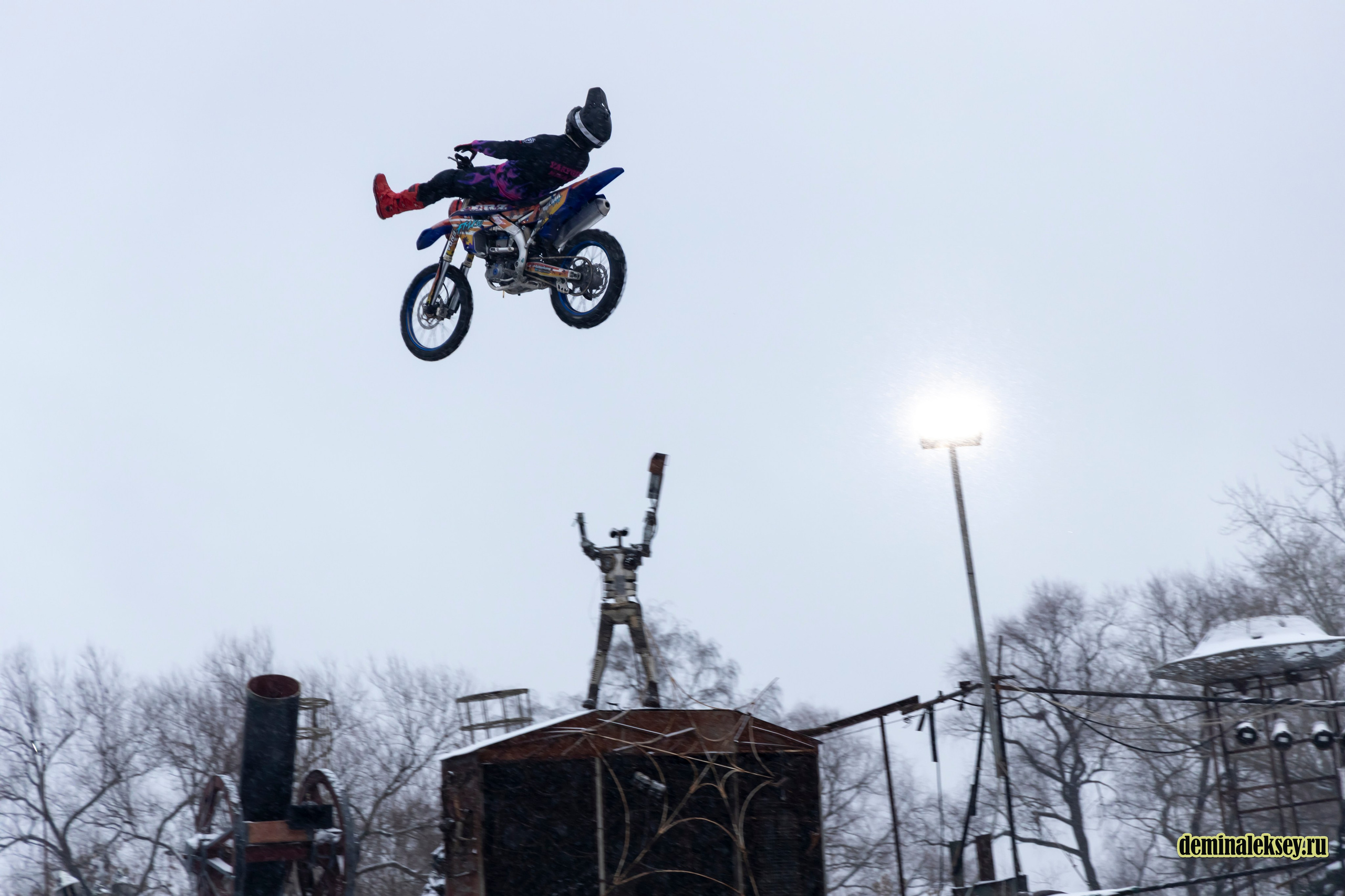 Танки против Монстр-Траков. Репортажный, семейный и студийный фотограф в Москве Демин Алексей