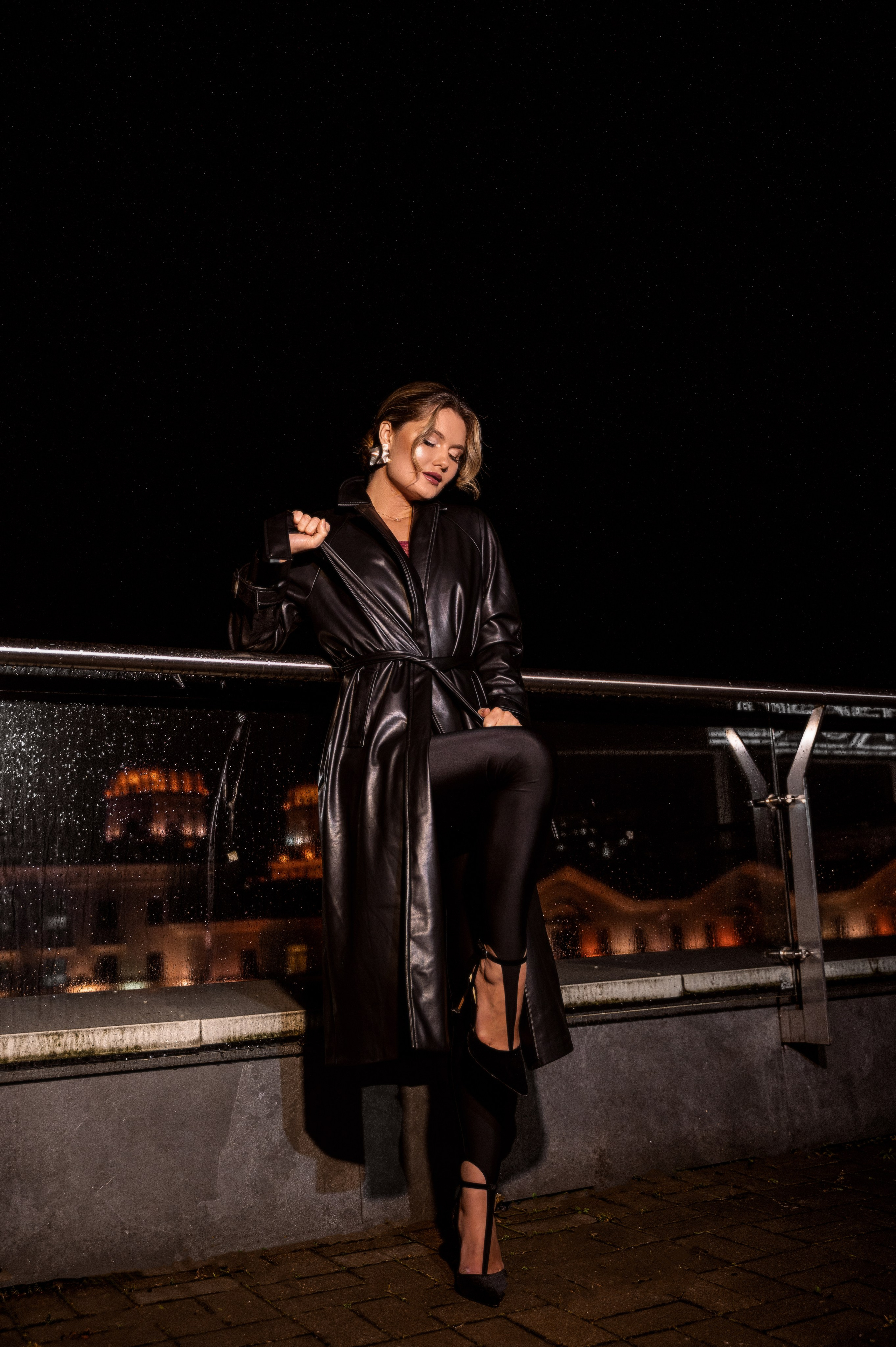 Экспресс фотосессия на фоне ночного города. Photographer in Belarus — Olga Shapovalova (Zhardeckaya)