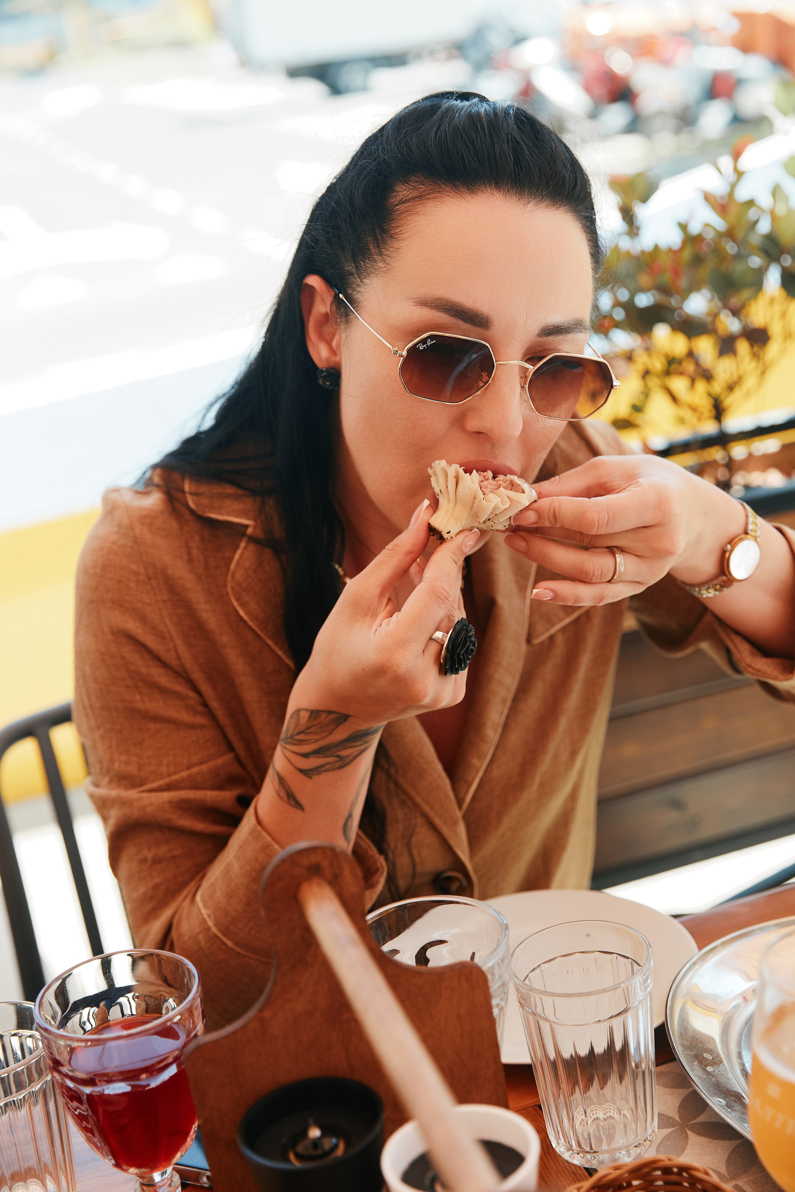 Терраса и завтраки в Старик Хинкалыч ТЦ Сыр 09.07. Свадебный репортажный фотограф краснодар максим дремов дрёмов фотосессия студия цена