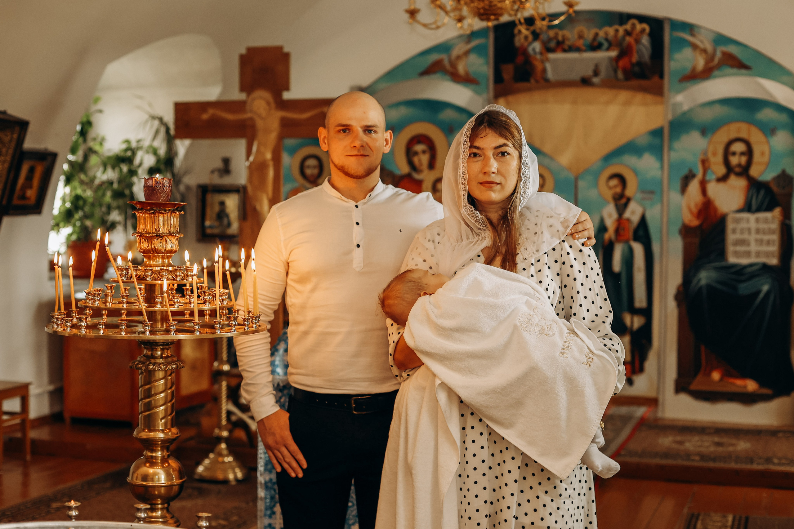 Крещение Полины. Крестознаменская церковь. Детский фотограф в Дубне и Кашине Елена Карпушина
