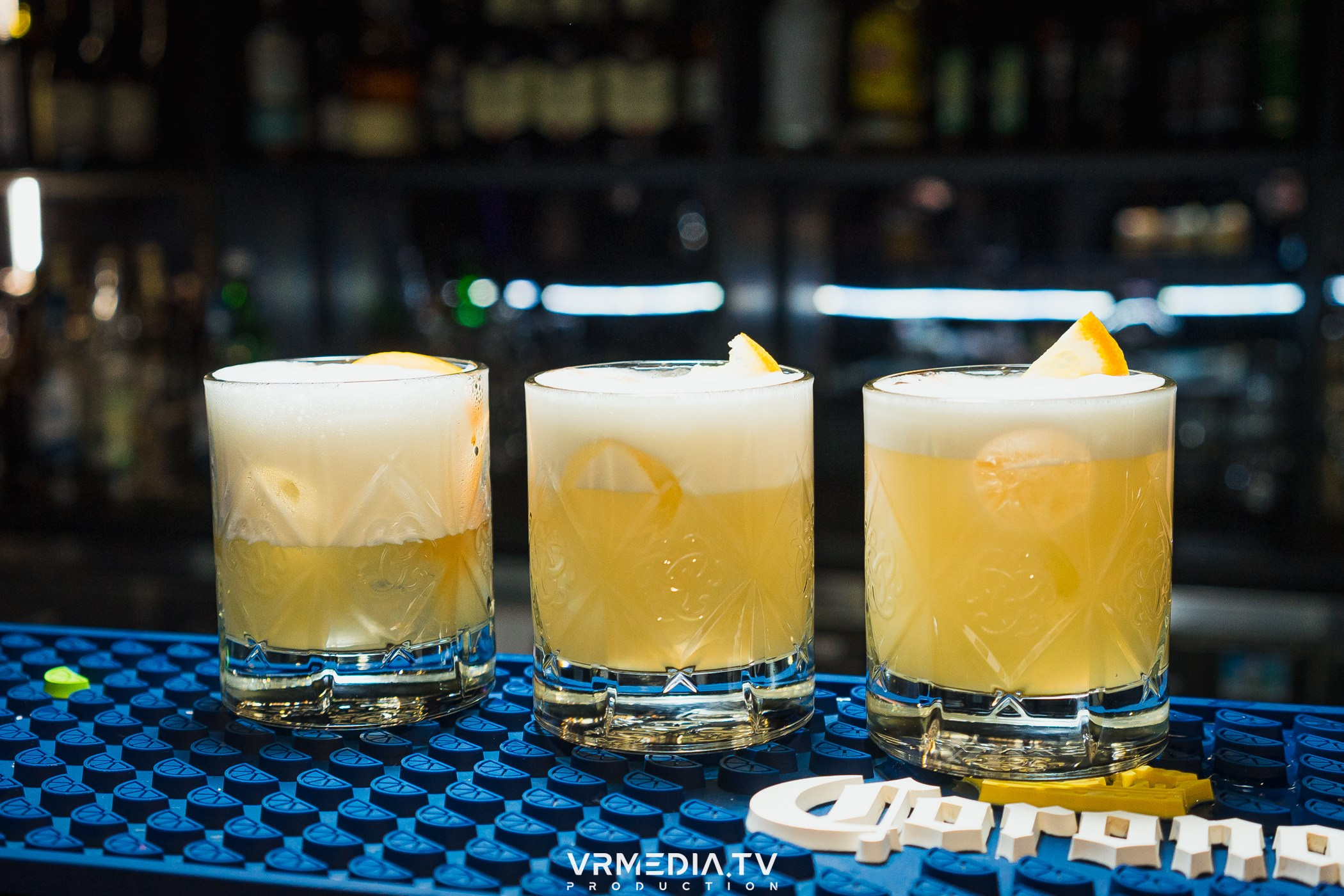 НОВОГОДНЯЯ РАЗМИНКА в караоке-баре «Volna»