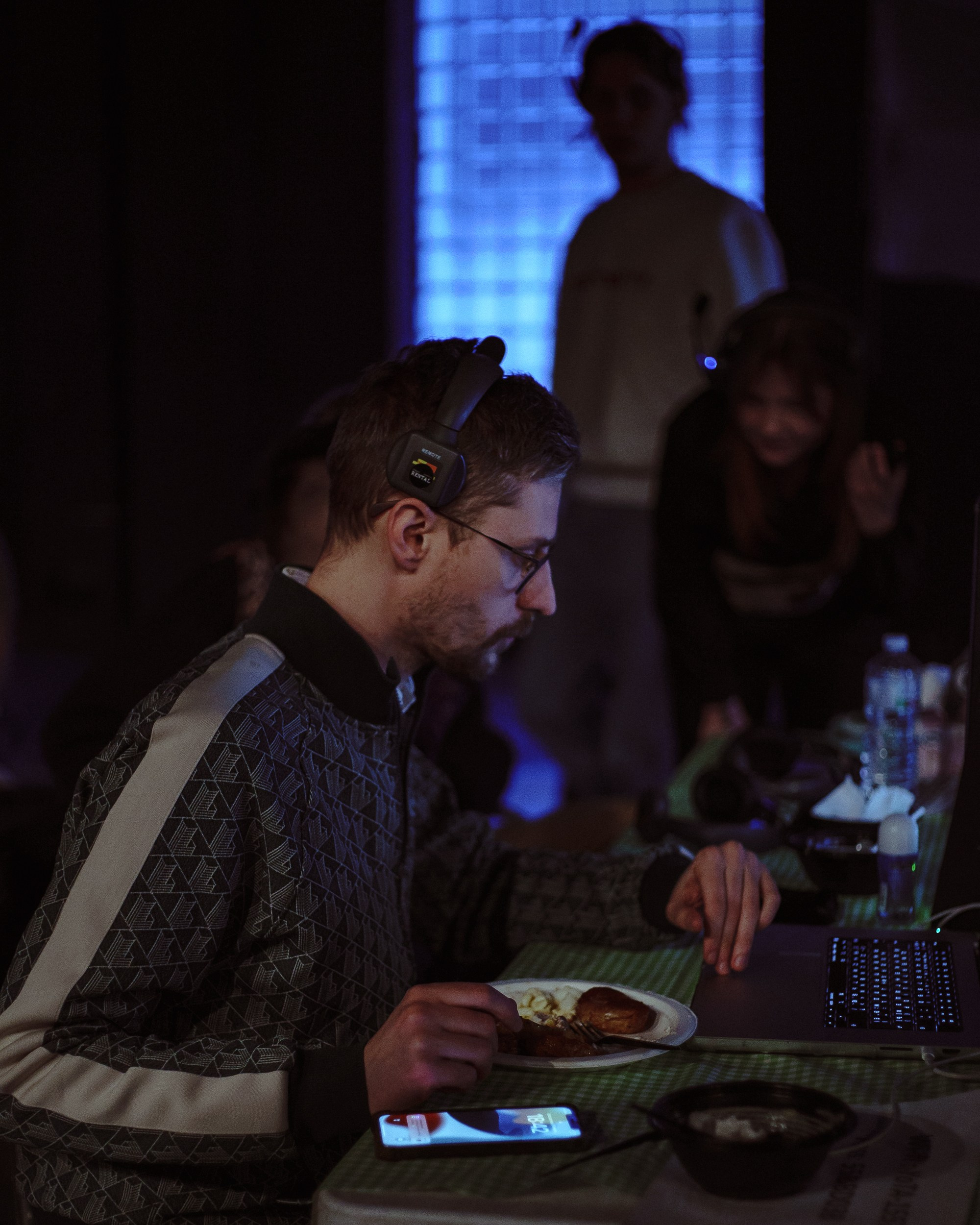 Бэкстейдж кинопроизводства, съемок рекламы. Концертный и портретный фотограф Москва и Санкт-Петербург