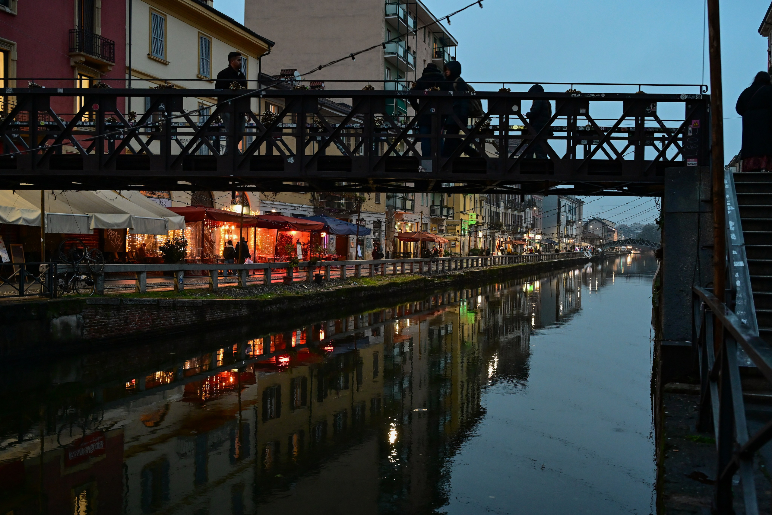Milano: Navigli, City, Trams. Фотограф Минск