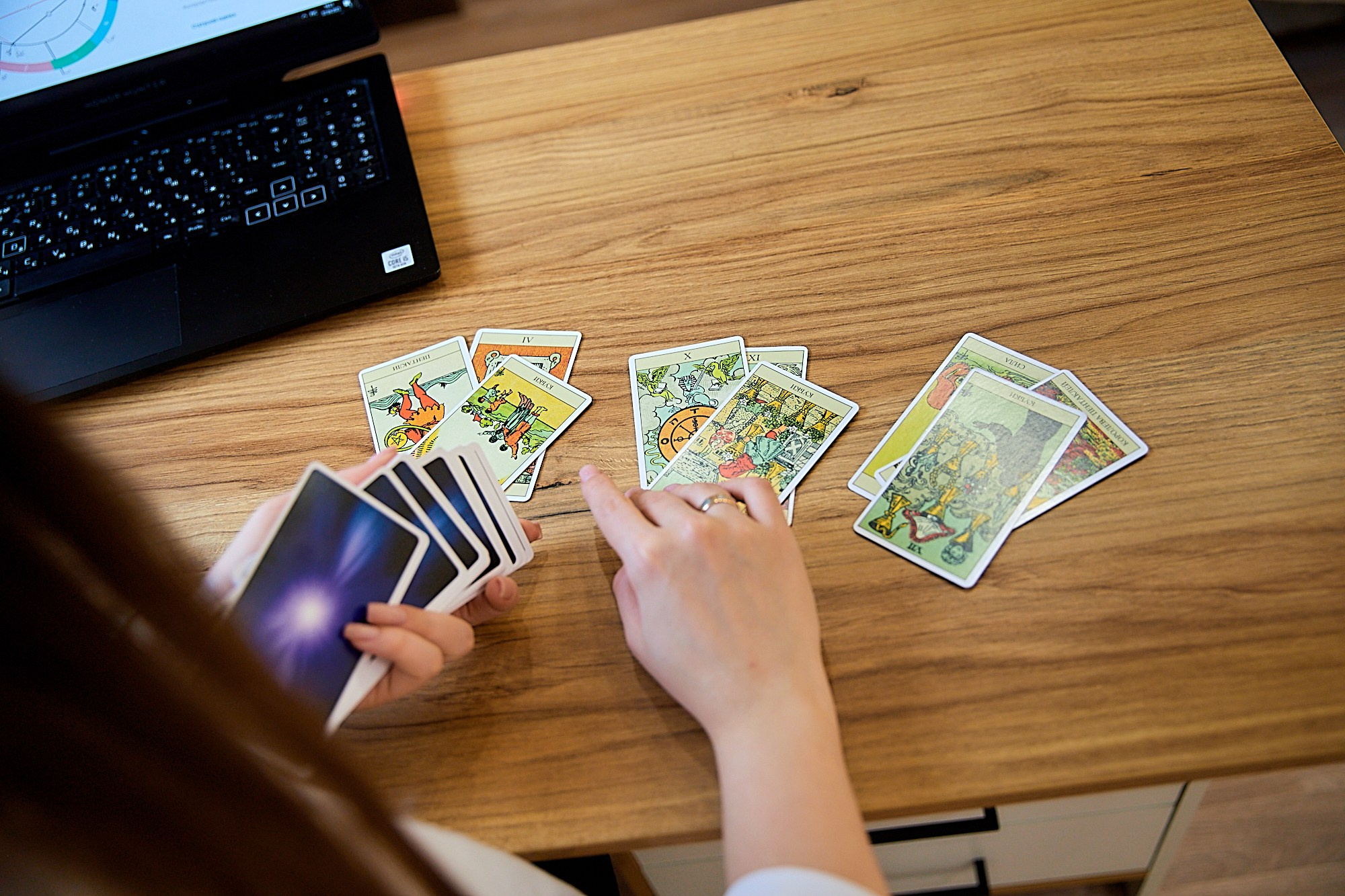 Контент фотосъемка астролога — таролога. Любовь Гальцова — свадебный, семейный, детский фотограф в городе Кемерово и Кемеровской области