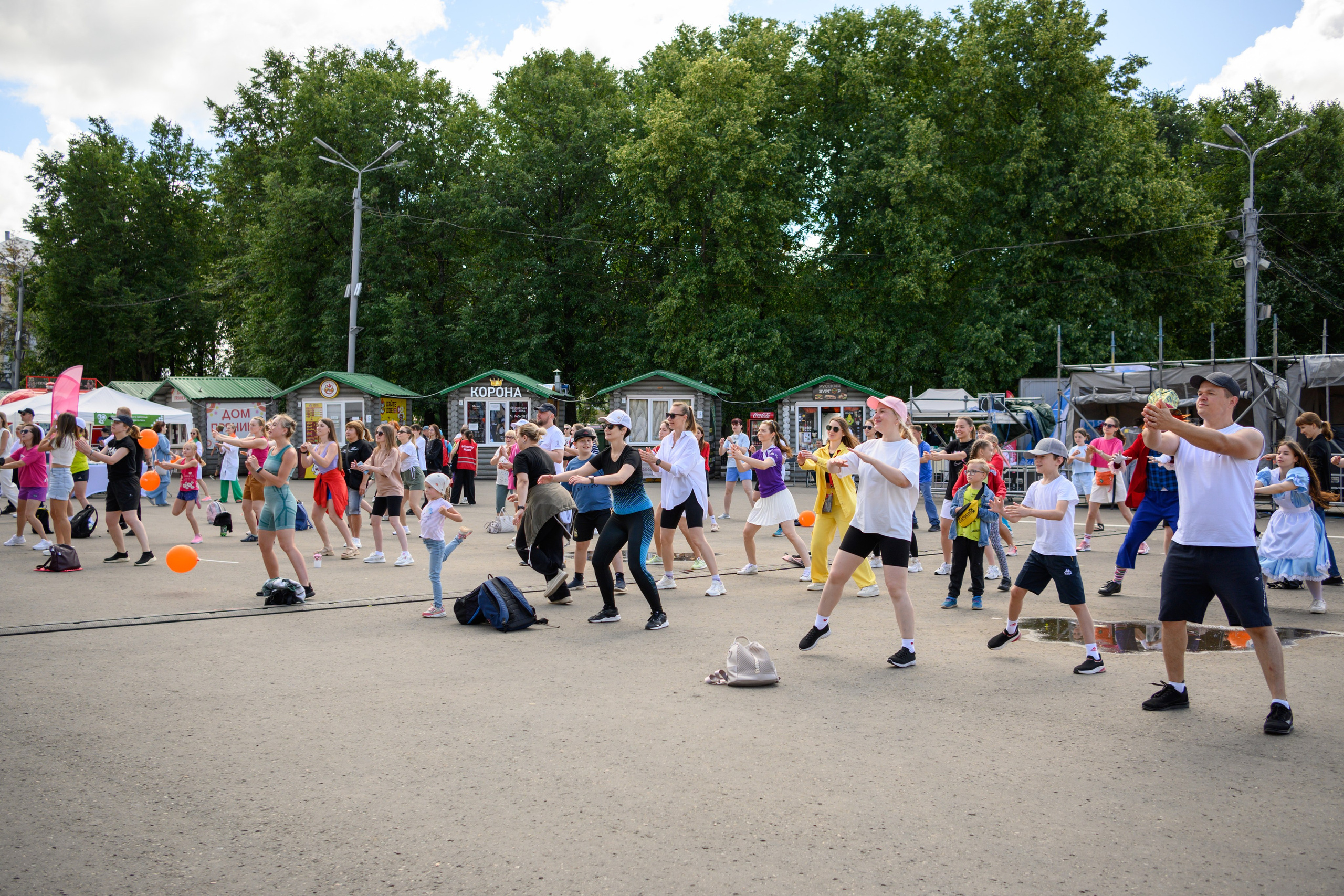 Семейный фитнес-фестиваль «Живи ярко»